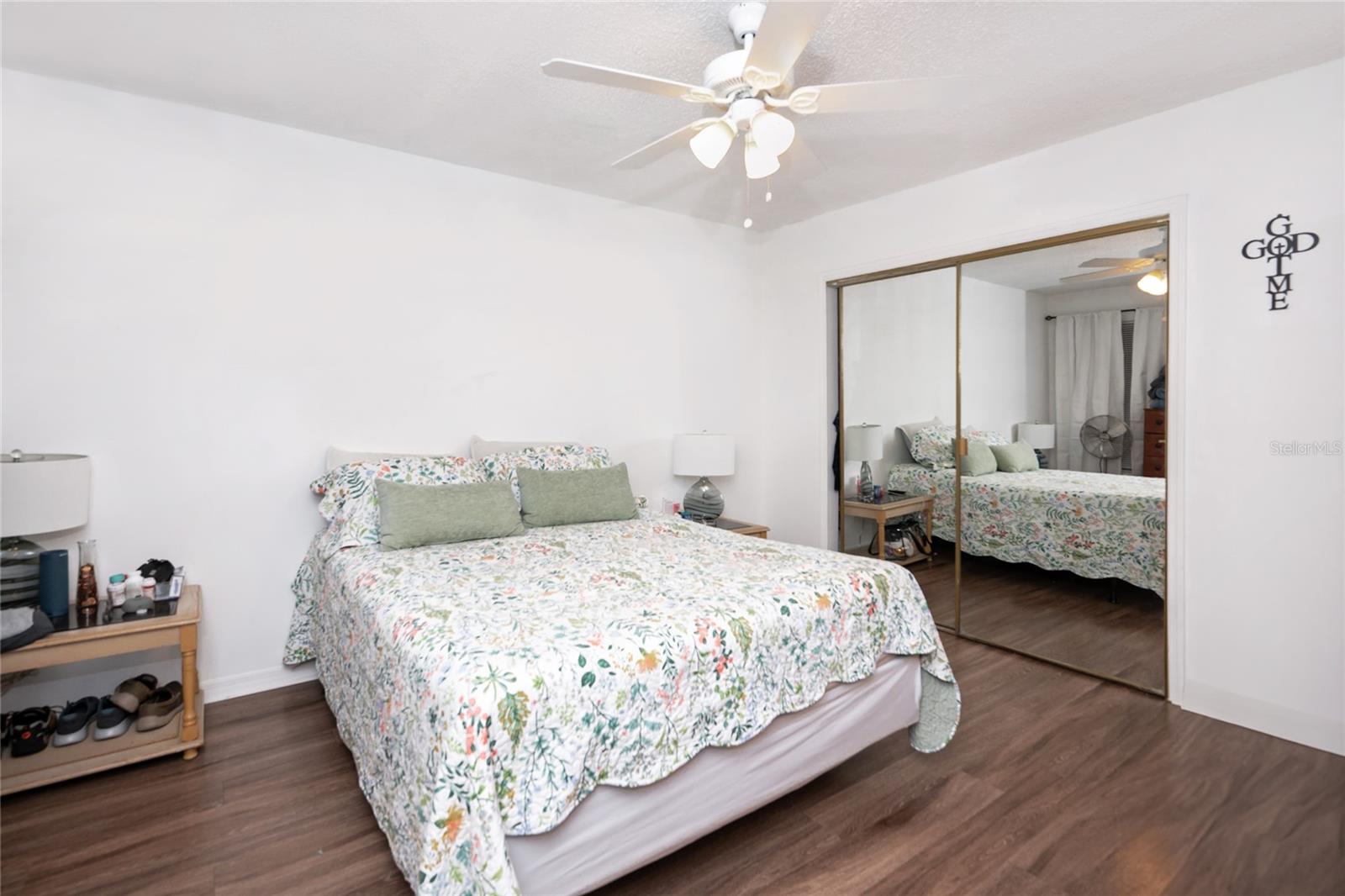Image 12 of 22 For 946 Bird Bay Court 104