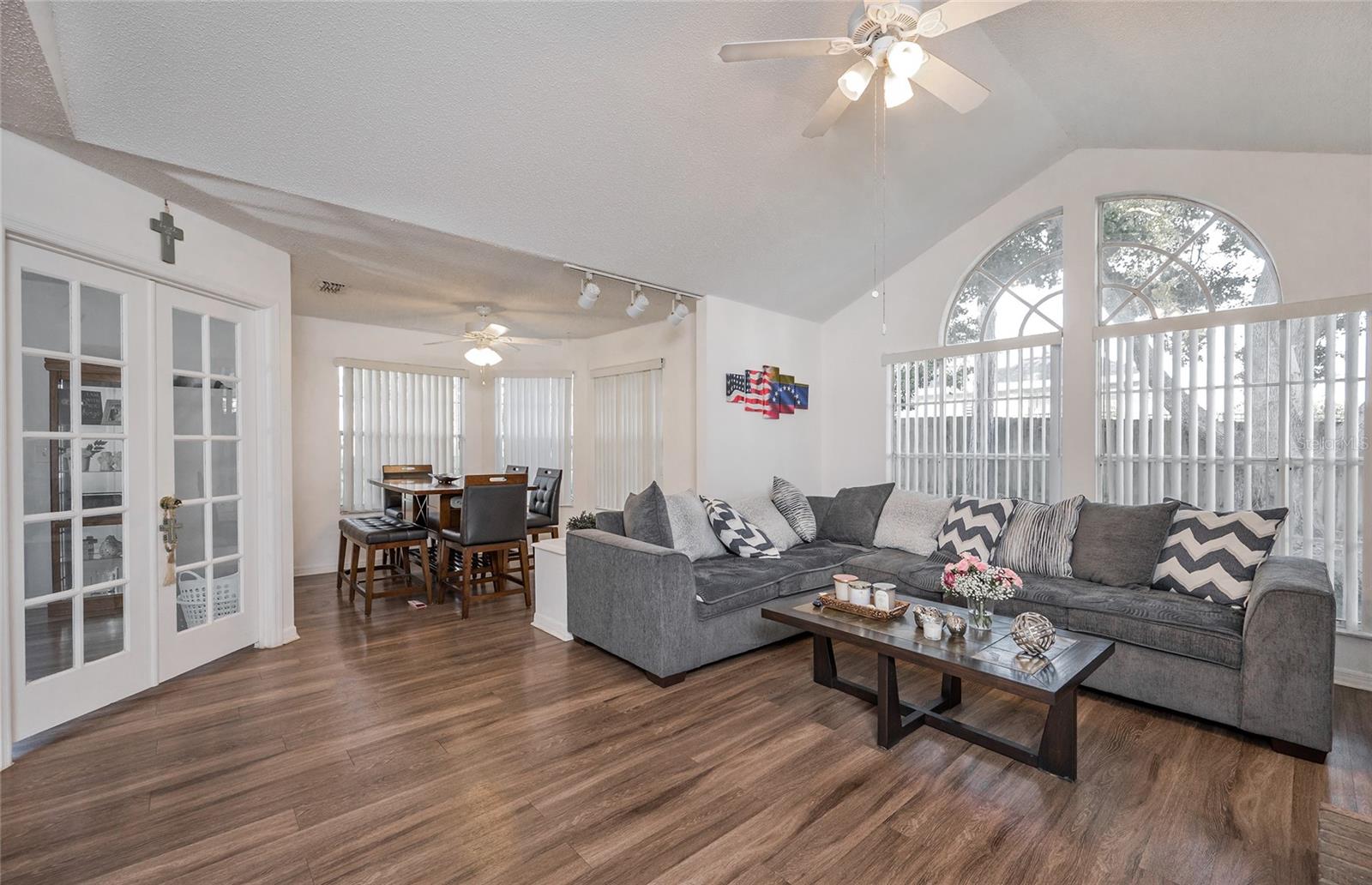 Image 5 of 22 For 946 Bird Bay Court 104