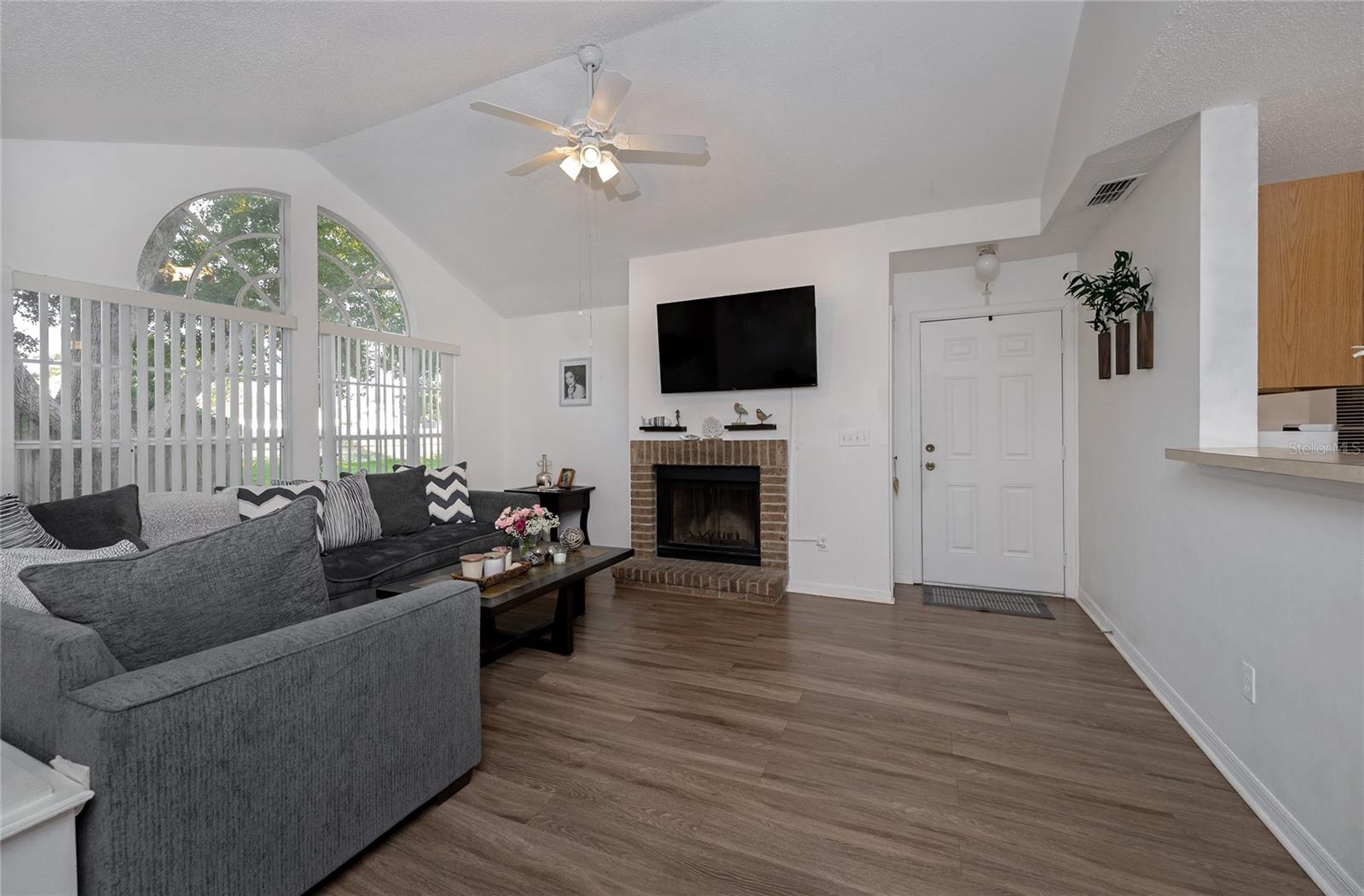 Image 6 of 22 For 946 Bird Bay Court 104