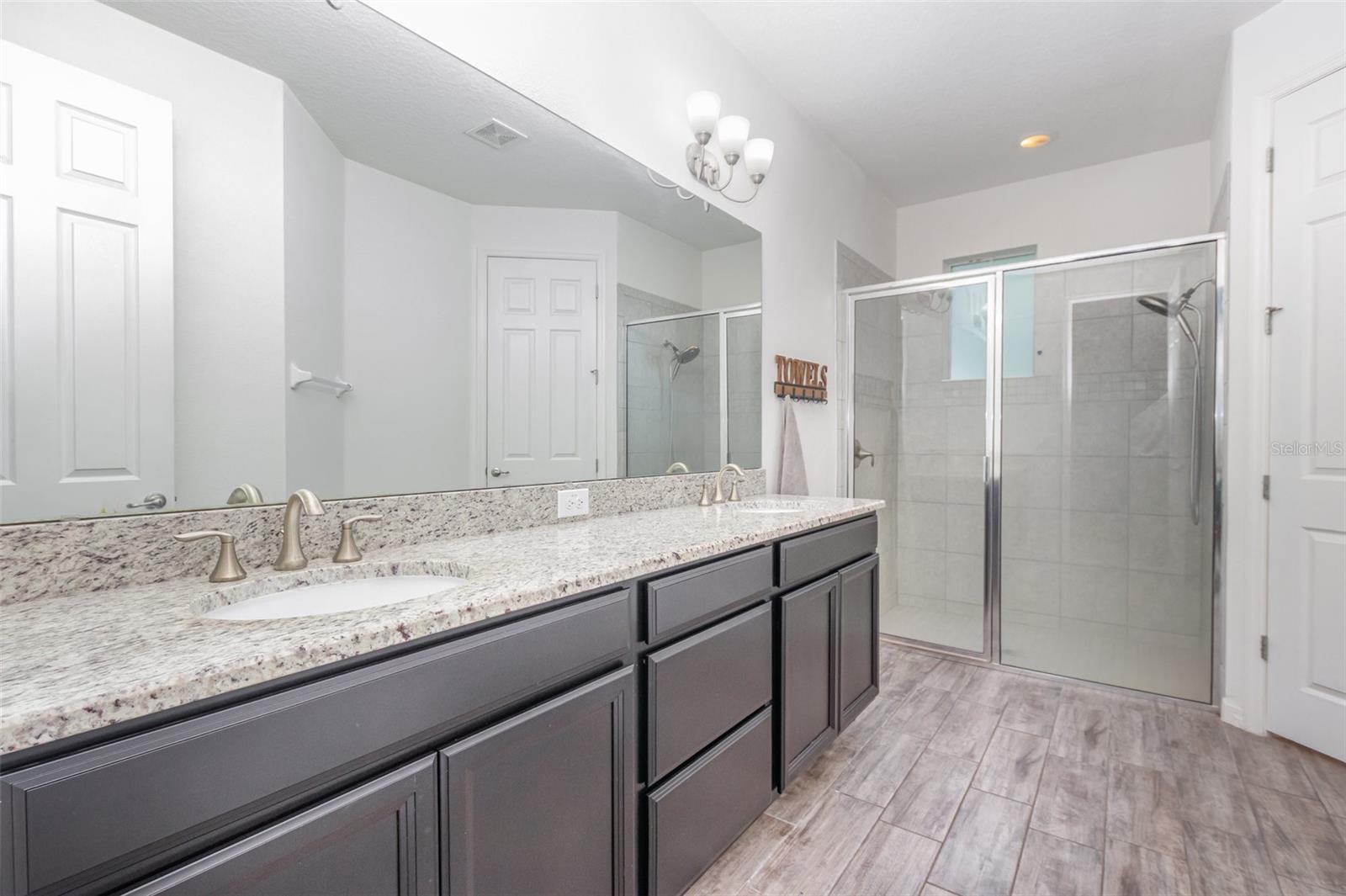 Image 11 of 18 For 3833 Loon Lane