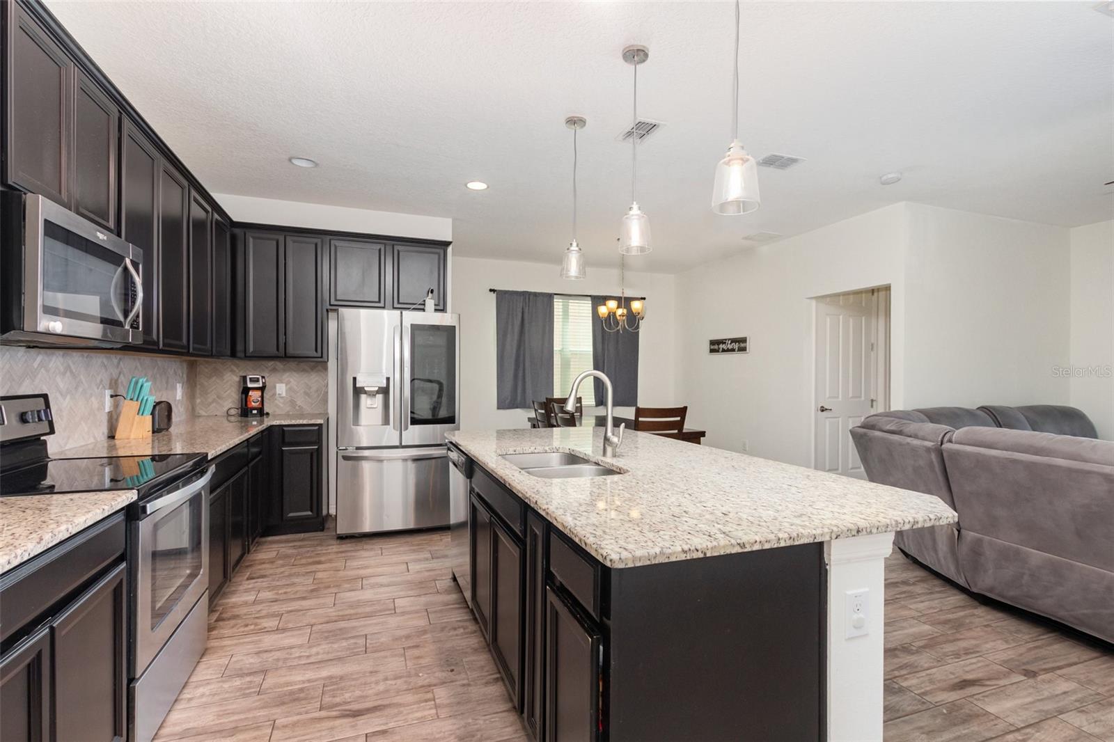 Image 5 of 18 For 3833 Loon Lane