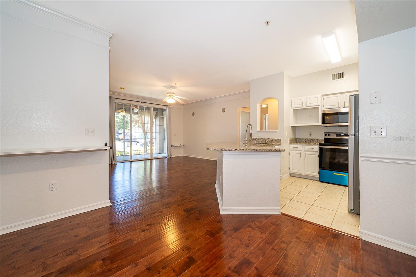 Image 7 of 22 For 6663 Queens Borough Avenue 101