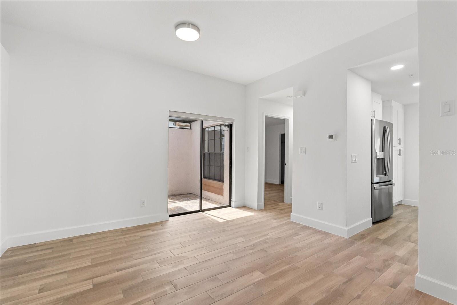 Image 20 of 29 For 5850 Plumtree Court