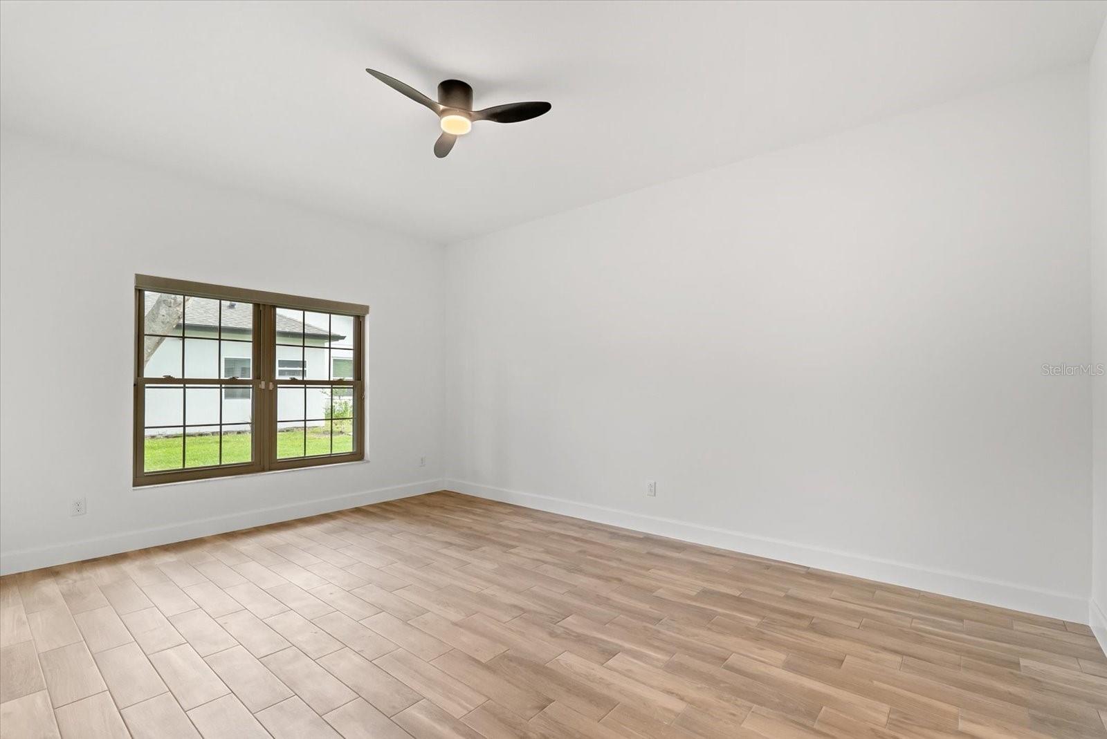 Image 9 of 29 For 5850 Plumtree Court