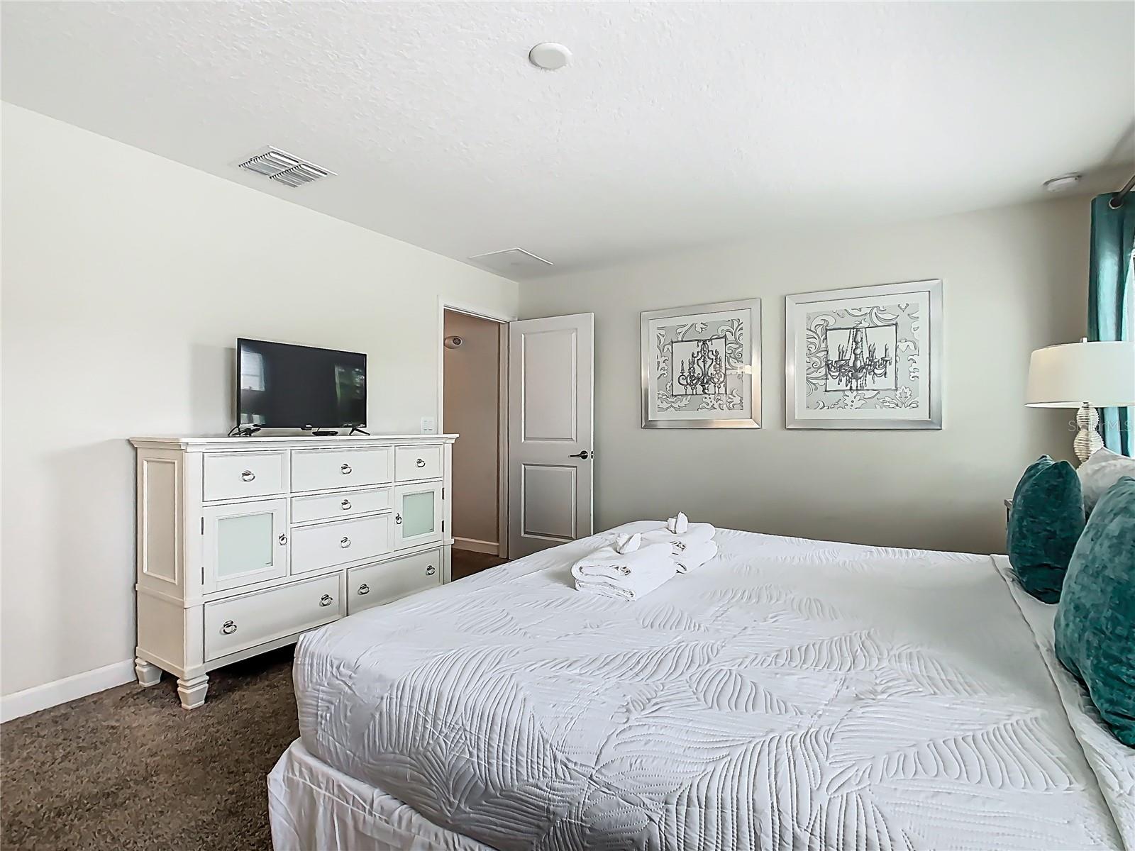 Image 34 of 53 For 9053 Dogleg Drive