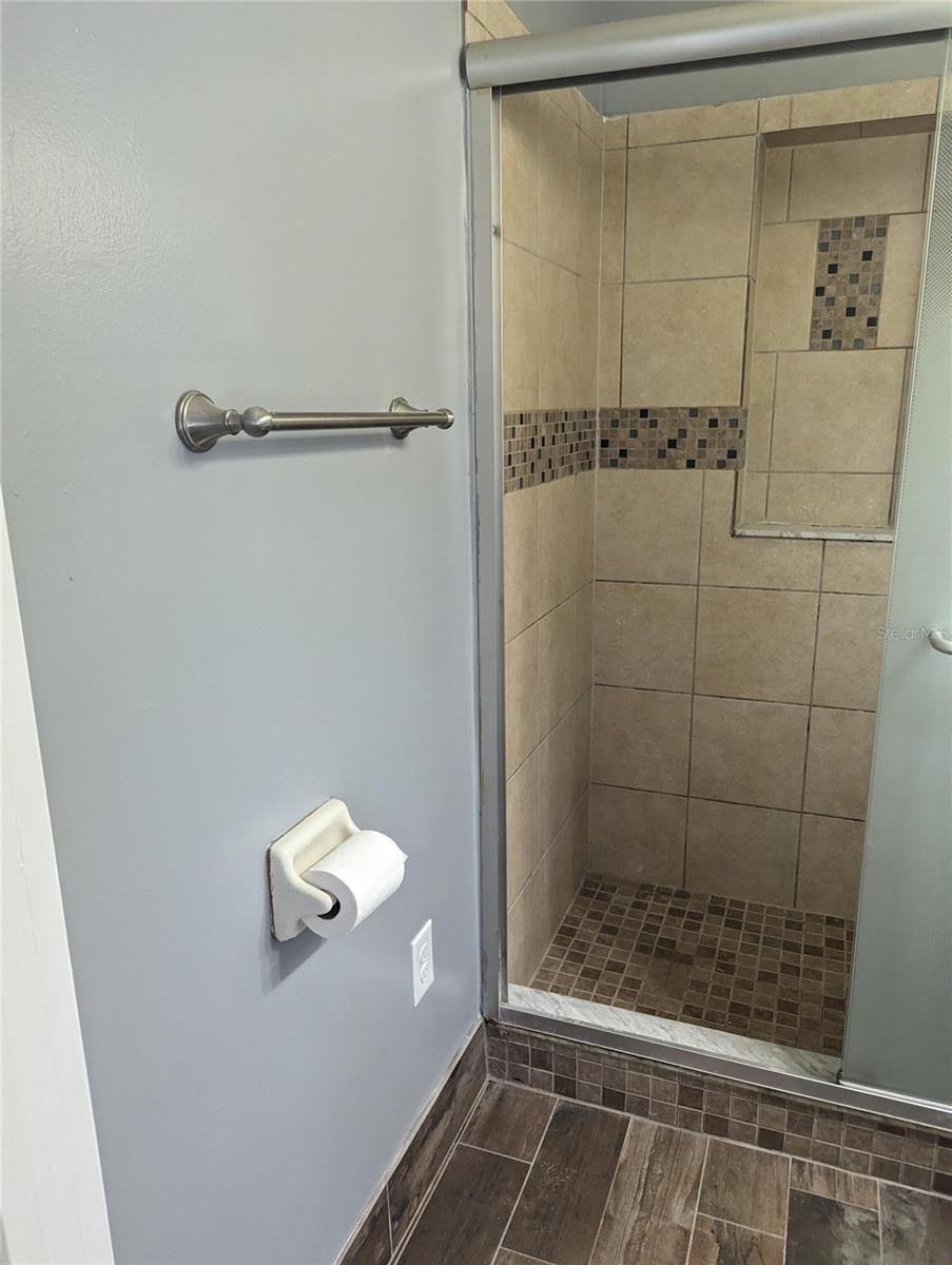Image 11 of 36 For 1014 Geraldine Street