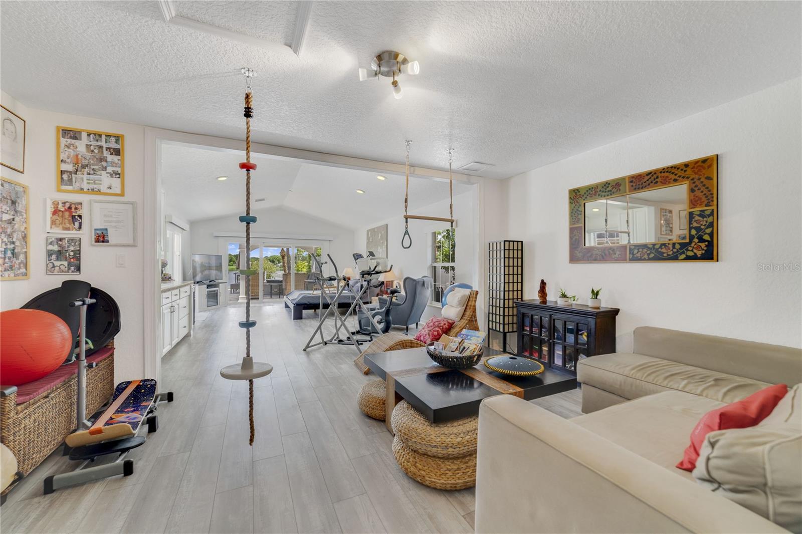Image 22 of 57 For 8465 Granada Boulevard