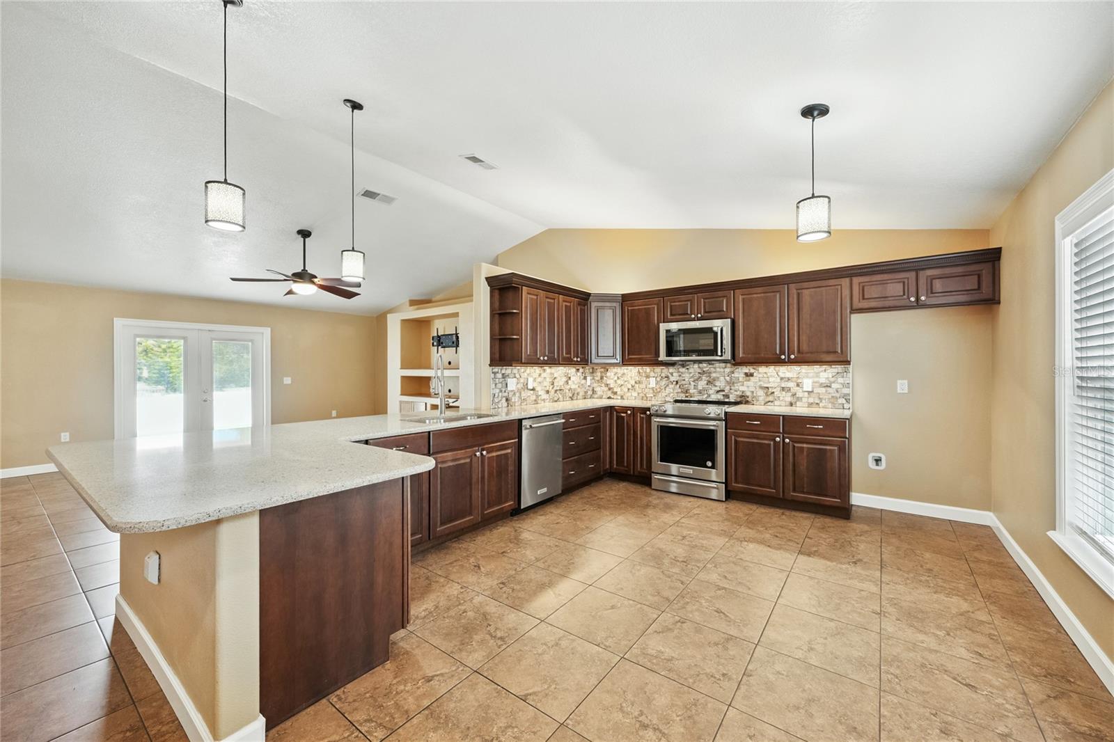 Image 7 of 26 For 159 Larchmont Drive