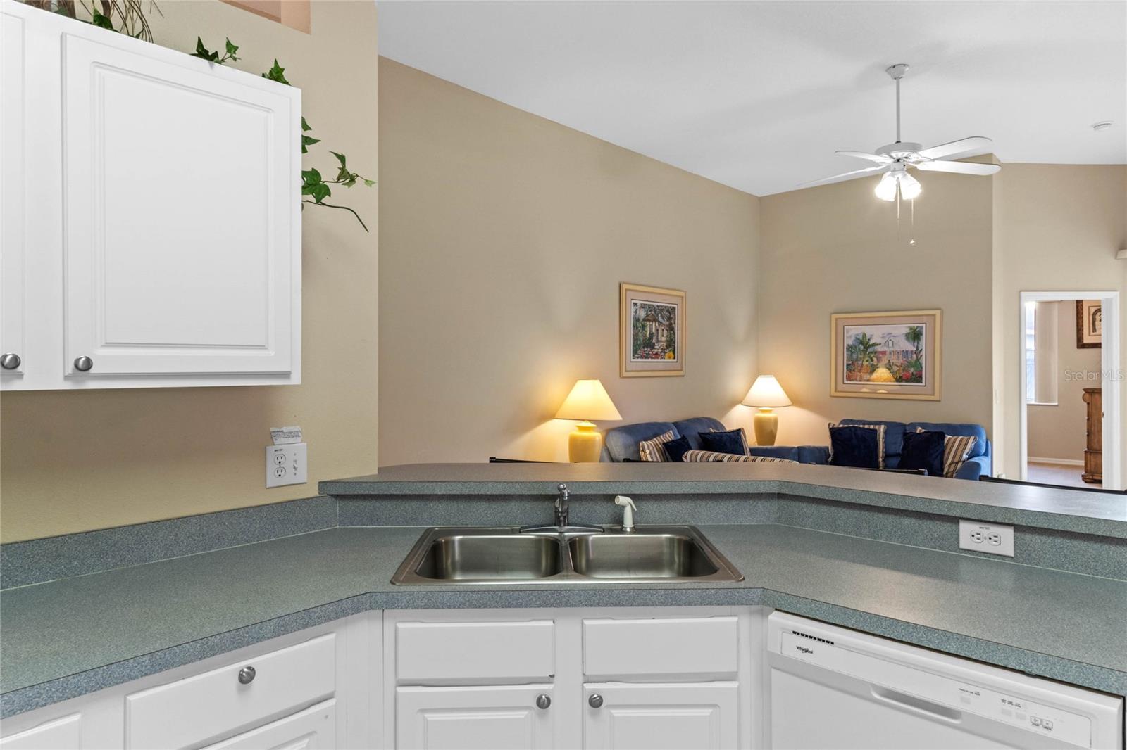 Image 18 of 51 For 401 Montara Drive