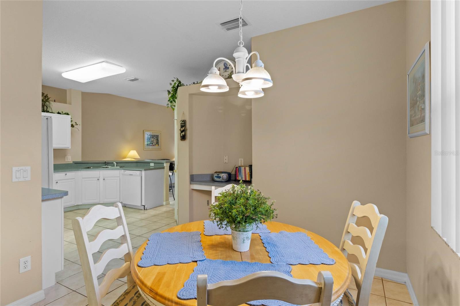 Image 20 of 51 For 401 Montara Drive