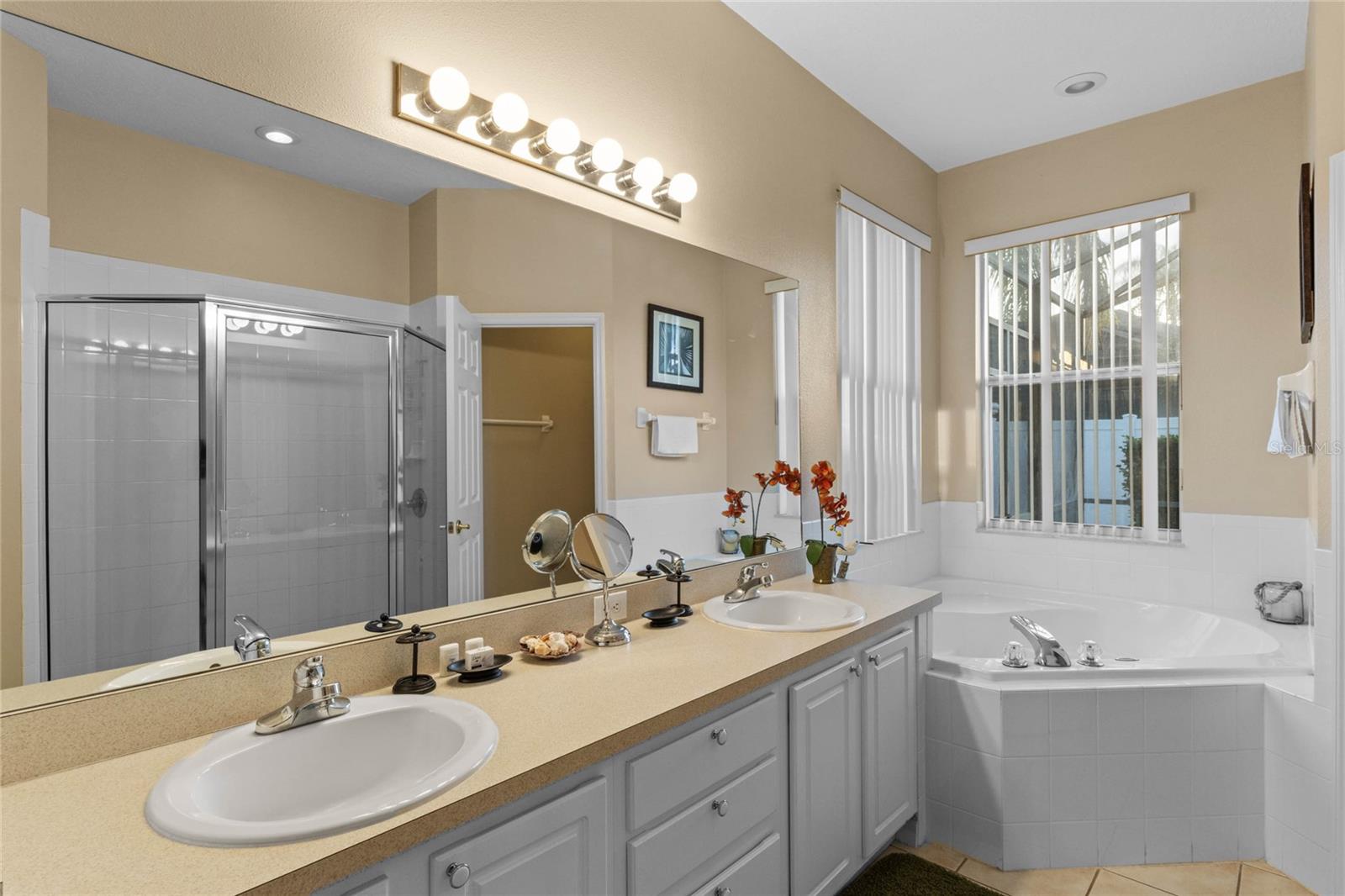 Image 33 of 51 For 401 Montara Drive