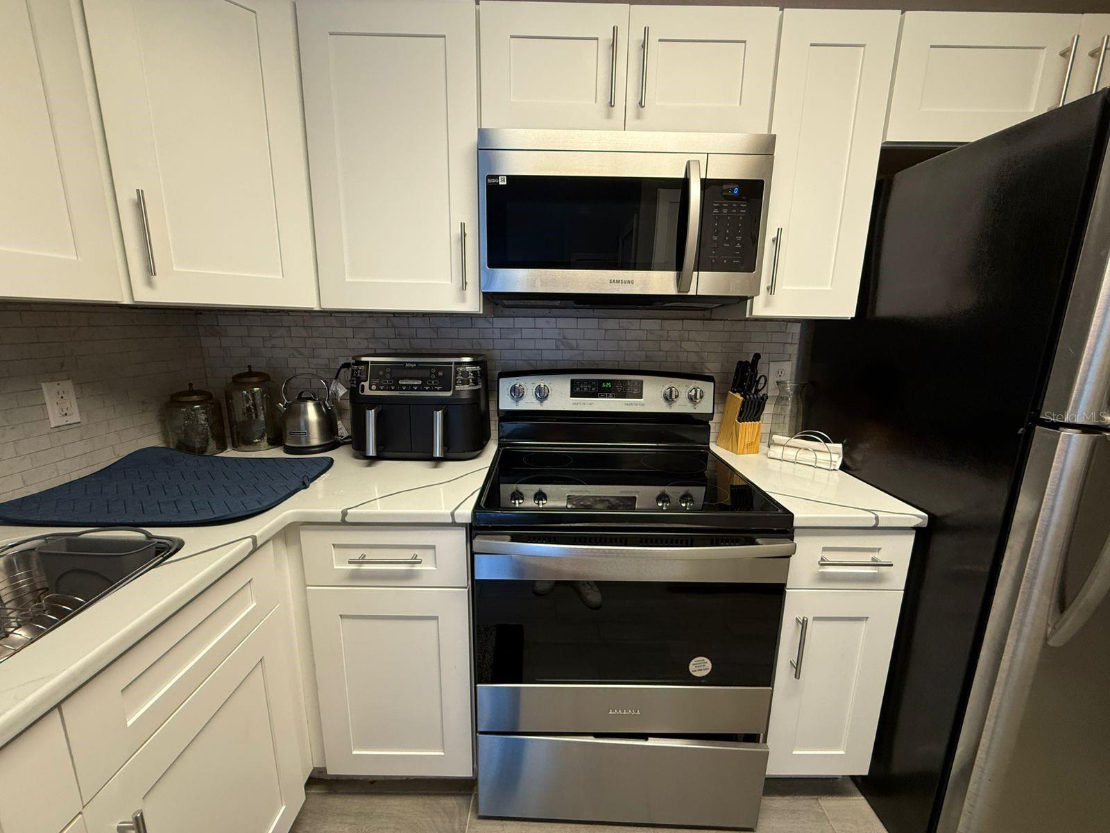 Image 17 of 35 For 7524 Seurat Street 12102