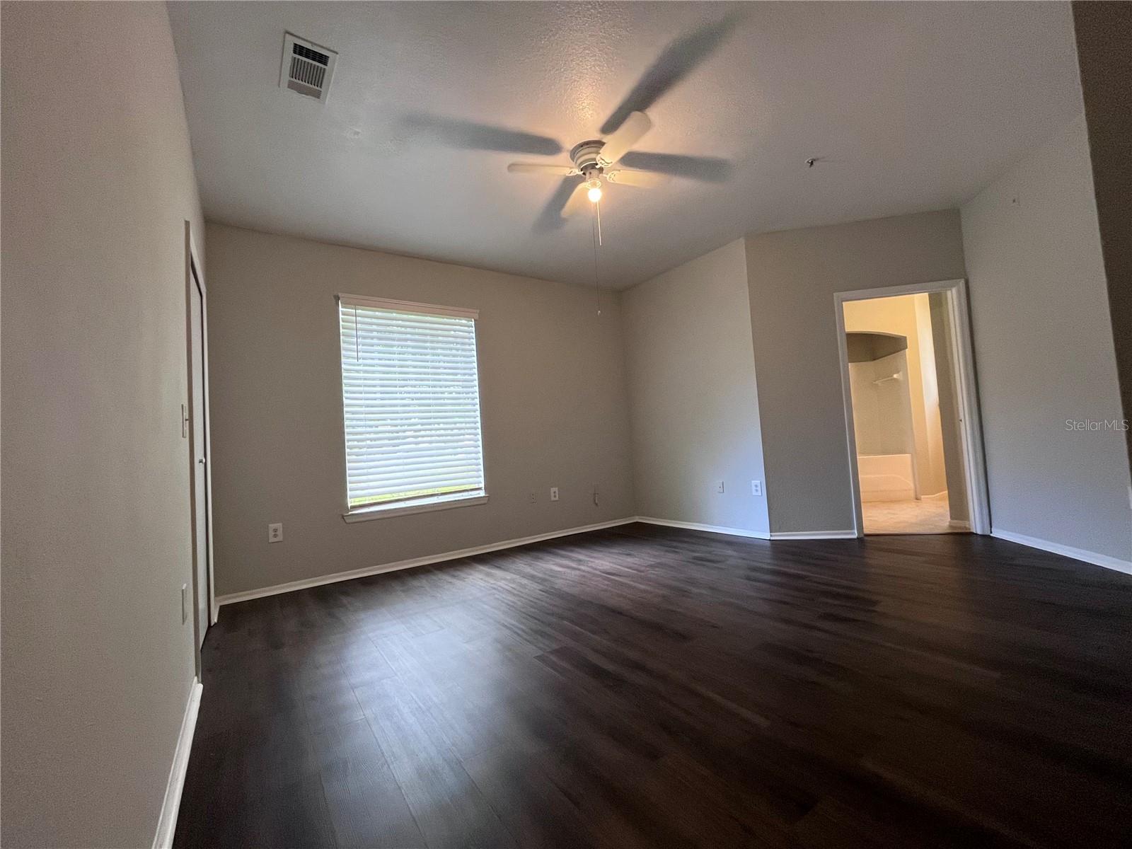 Image 10 of 17 For 122 Vista Verdi Circle 136