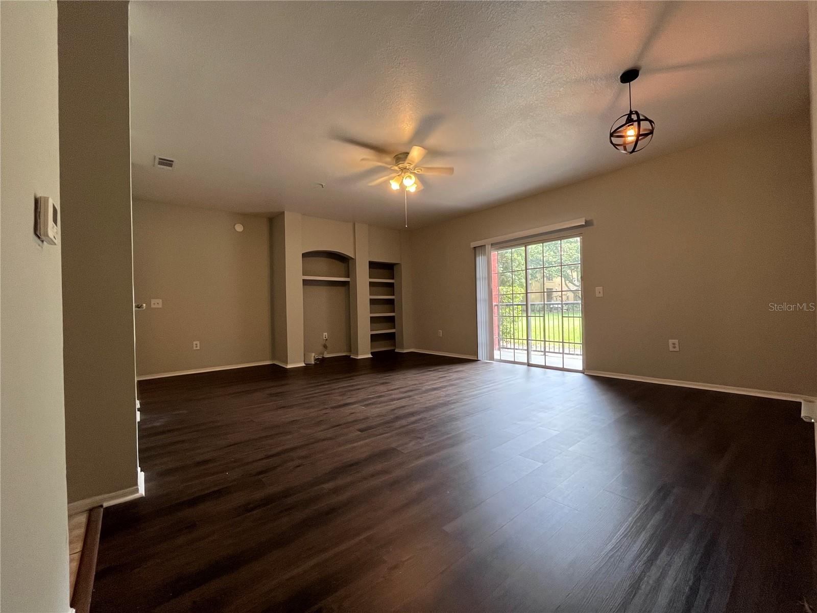 Image 3 of 17 For 122 Vista Verdi Circle 136