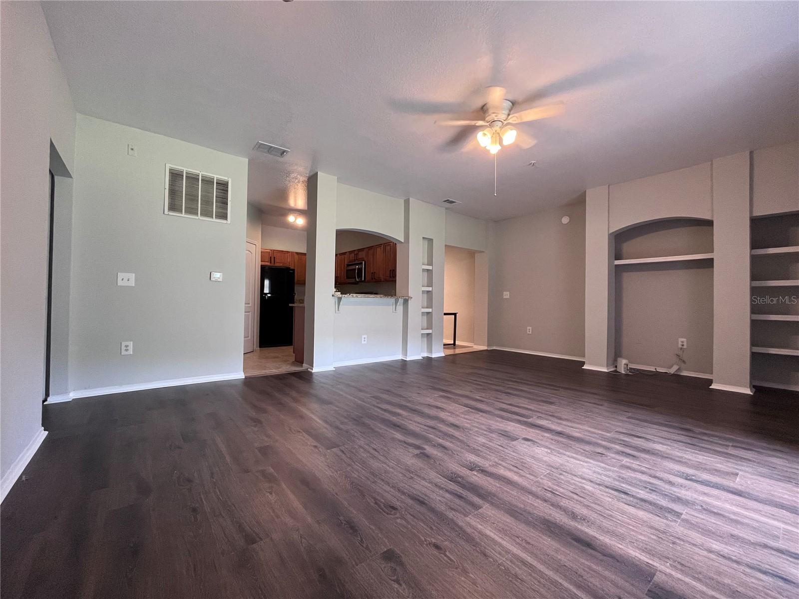 Image 5 of 17 For 122 Vista Verdi Circle 136