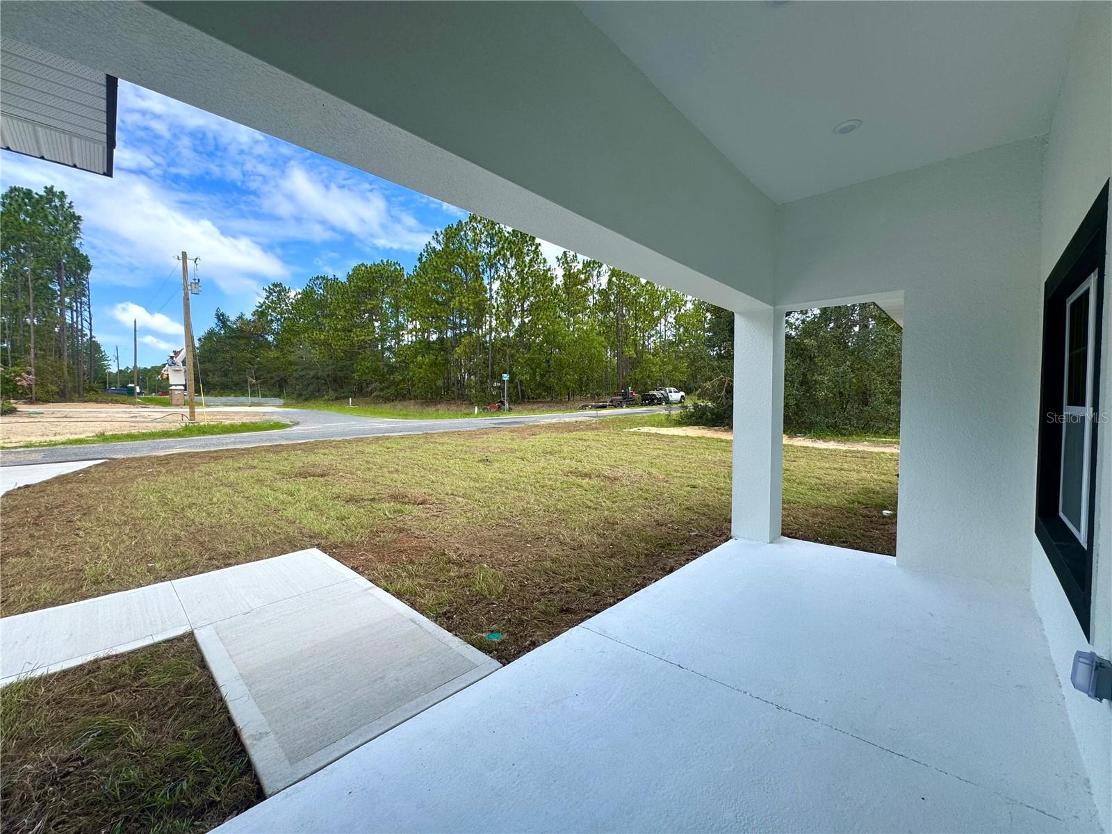 Listing photo id 4 for 7711 Ring Drive