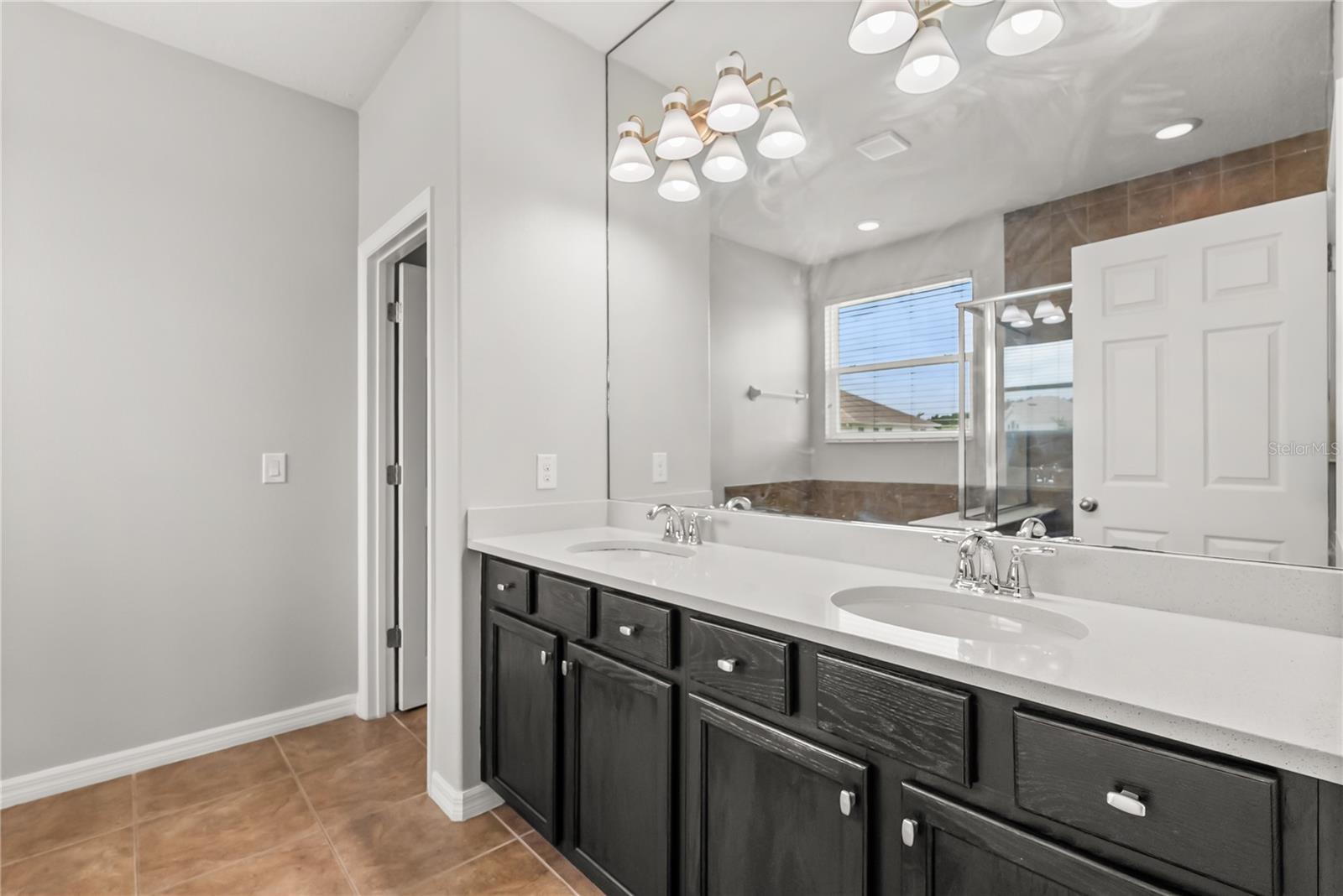 Image 16 of 46 For 5107 Longmeadow Park Street
