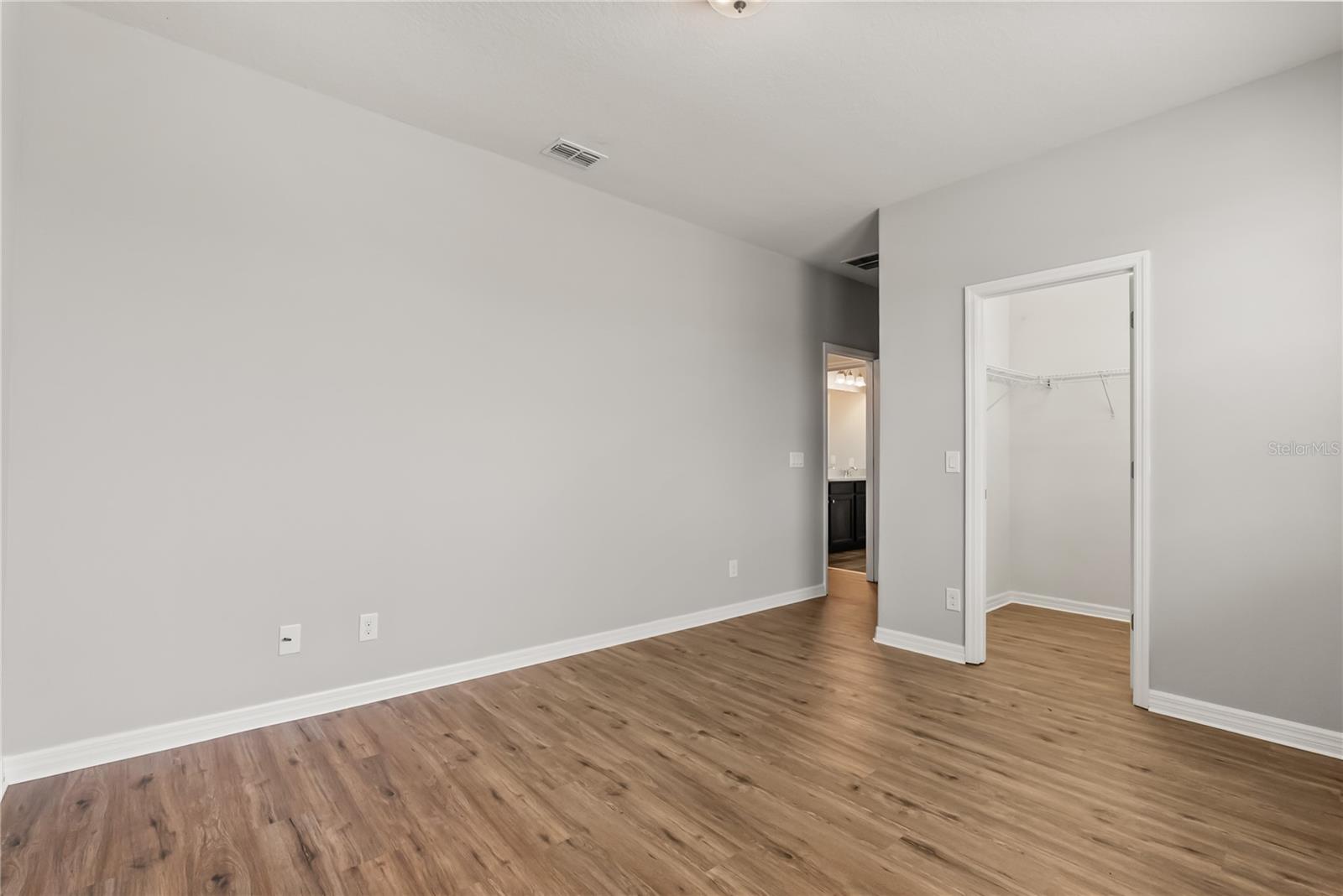 Image 24 of 46 For 5107 Longmeadow Park Street