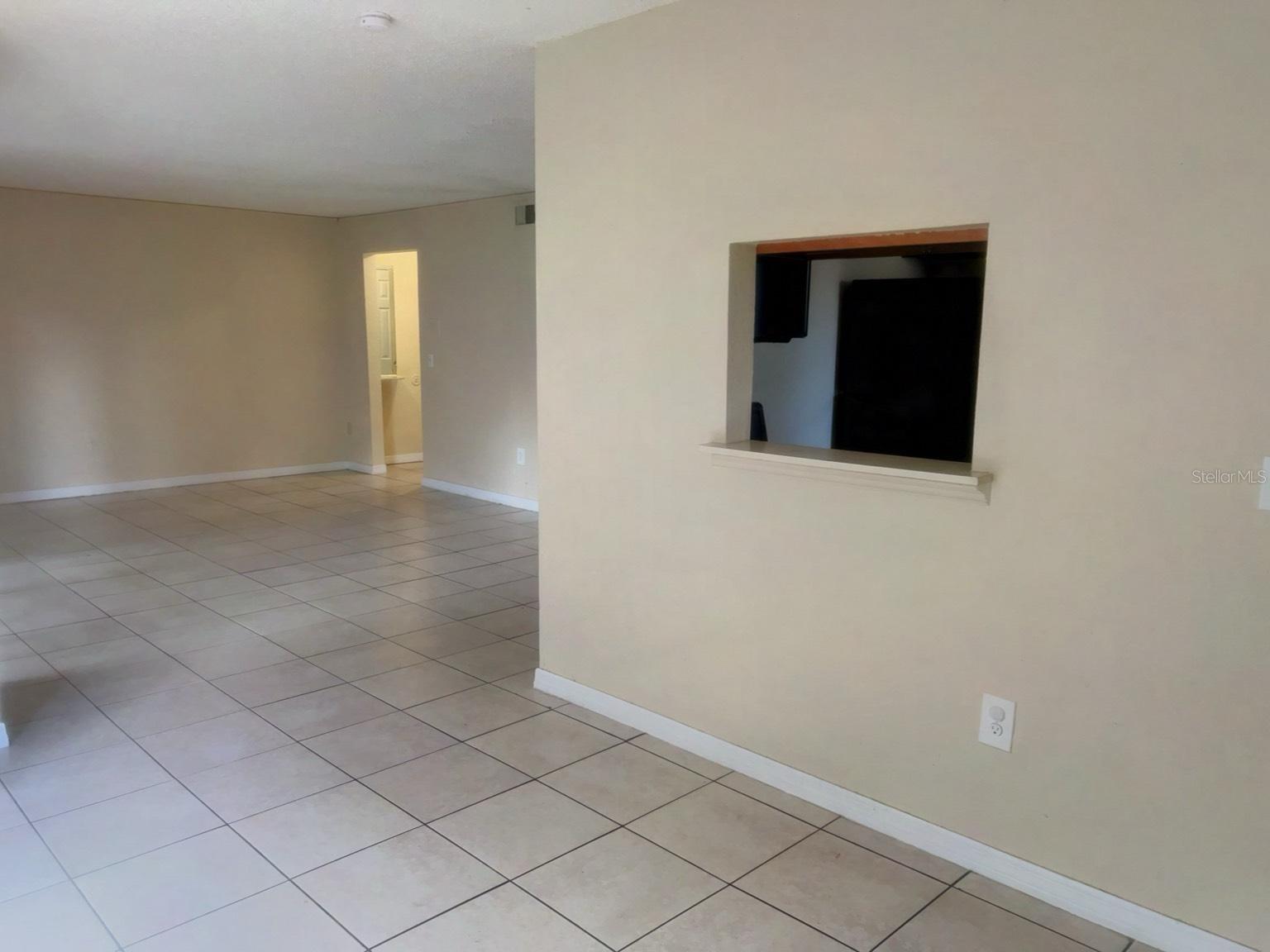 Image 5 of 17 For 4027 Versailles Drive 4027f