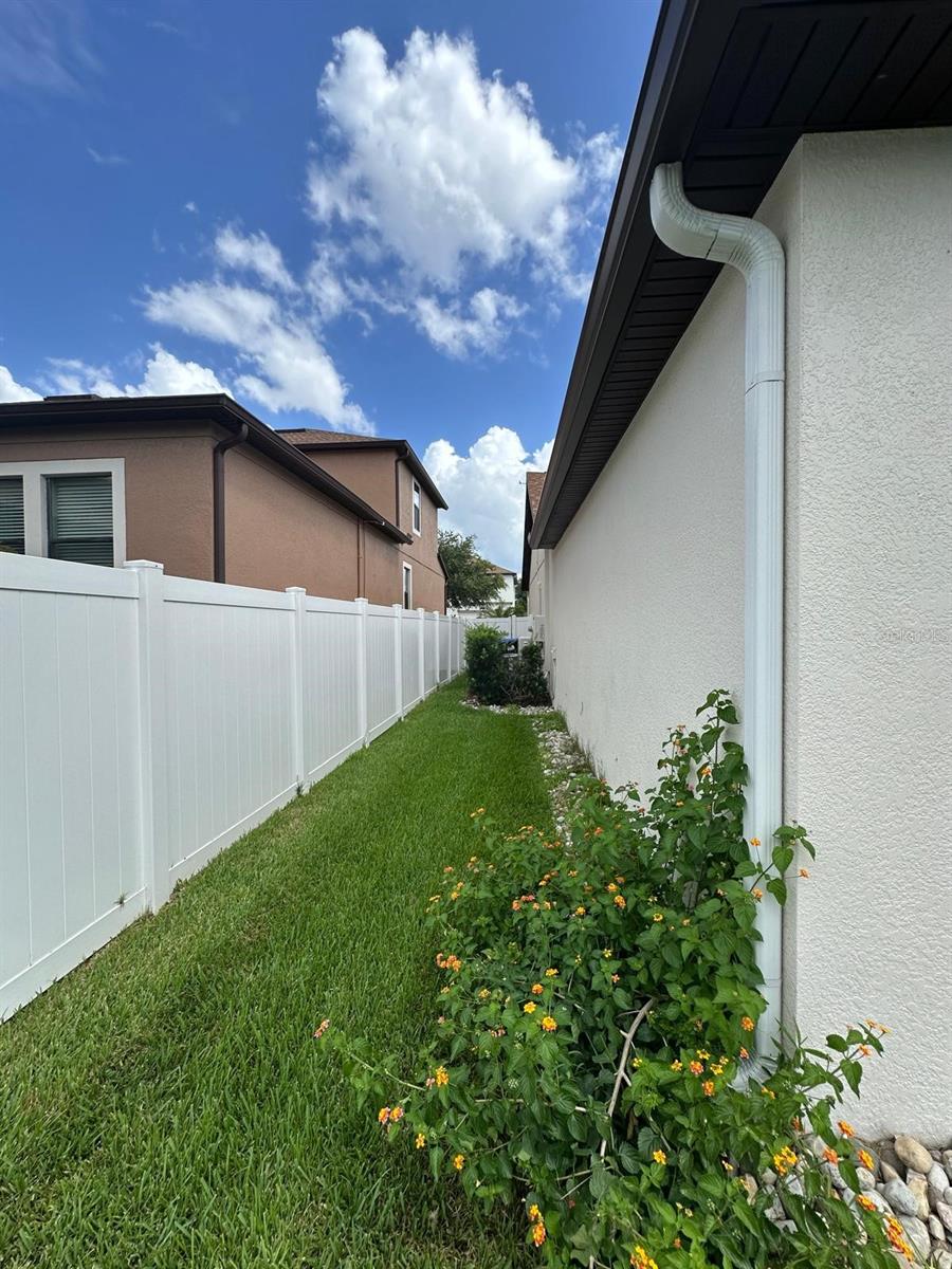 Image 37 of 41 For 7591 Purple Finch Street