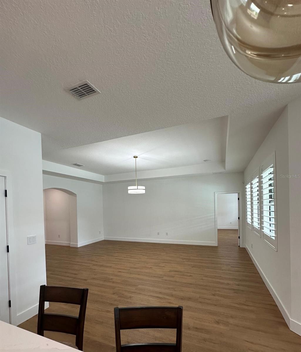 Image 8 of 41 For 7591 Purple Finch Street