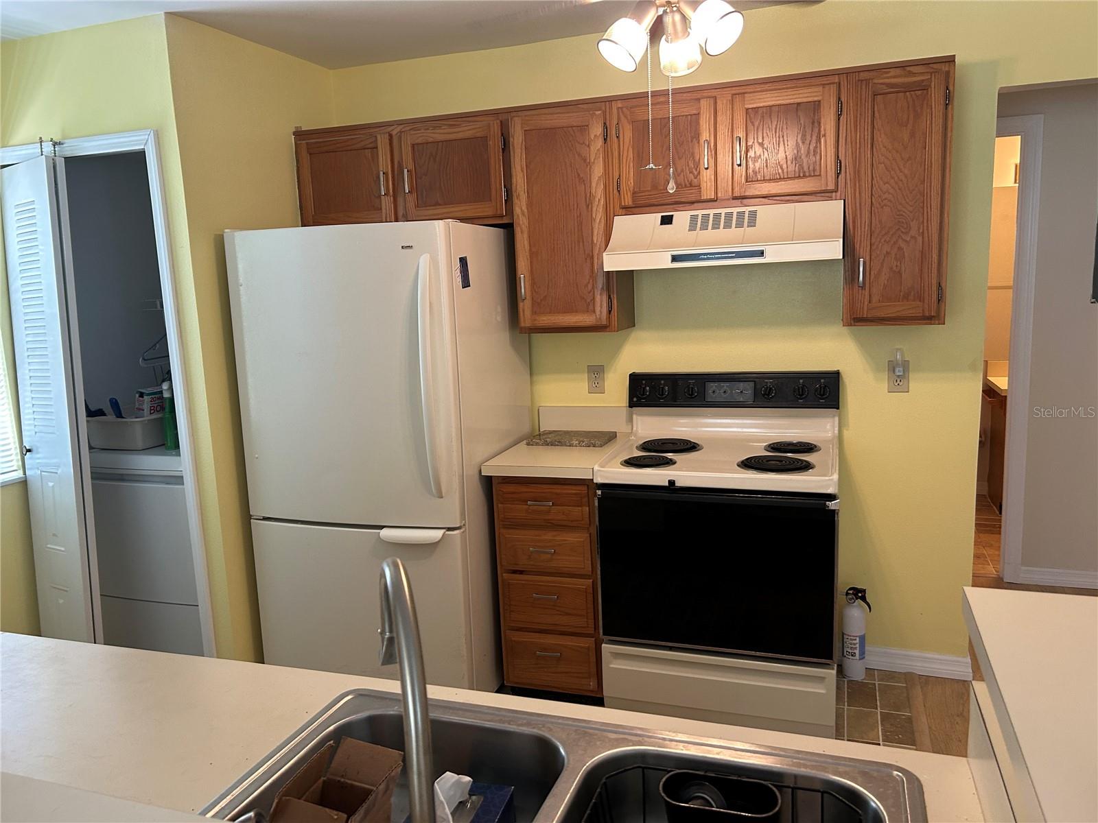 Image 6 of 16 For 900 Northern Dancer Way 102
