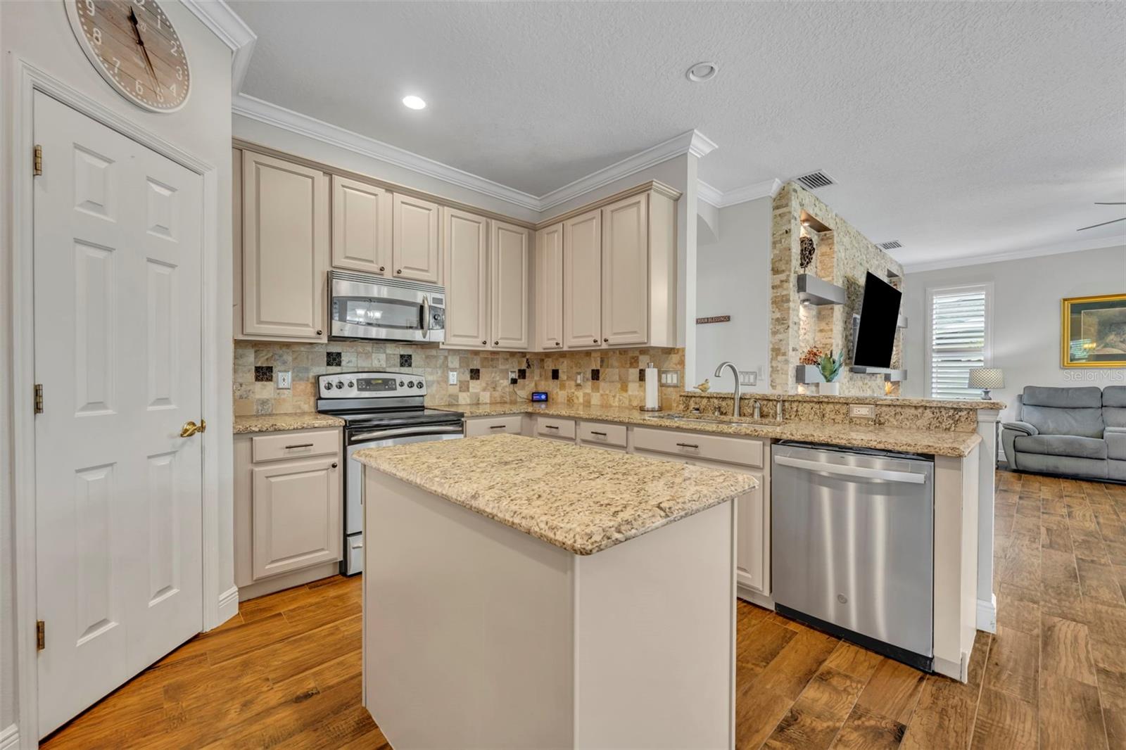 Image 23 of 53 For 231 Nandina Terrace