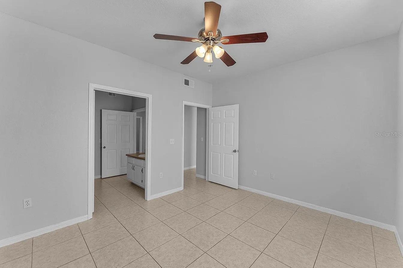 Image 15 of 18 For 6017 Westgate Drive 914