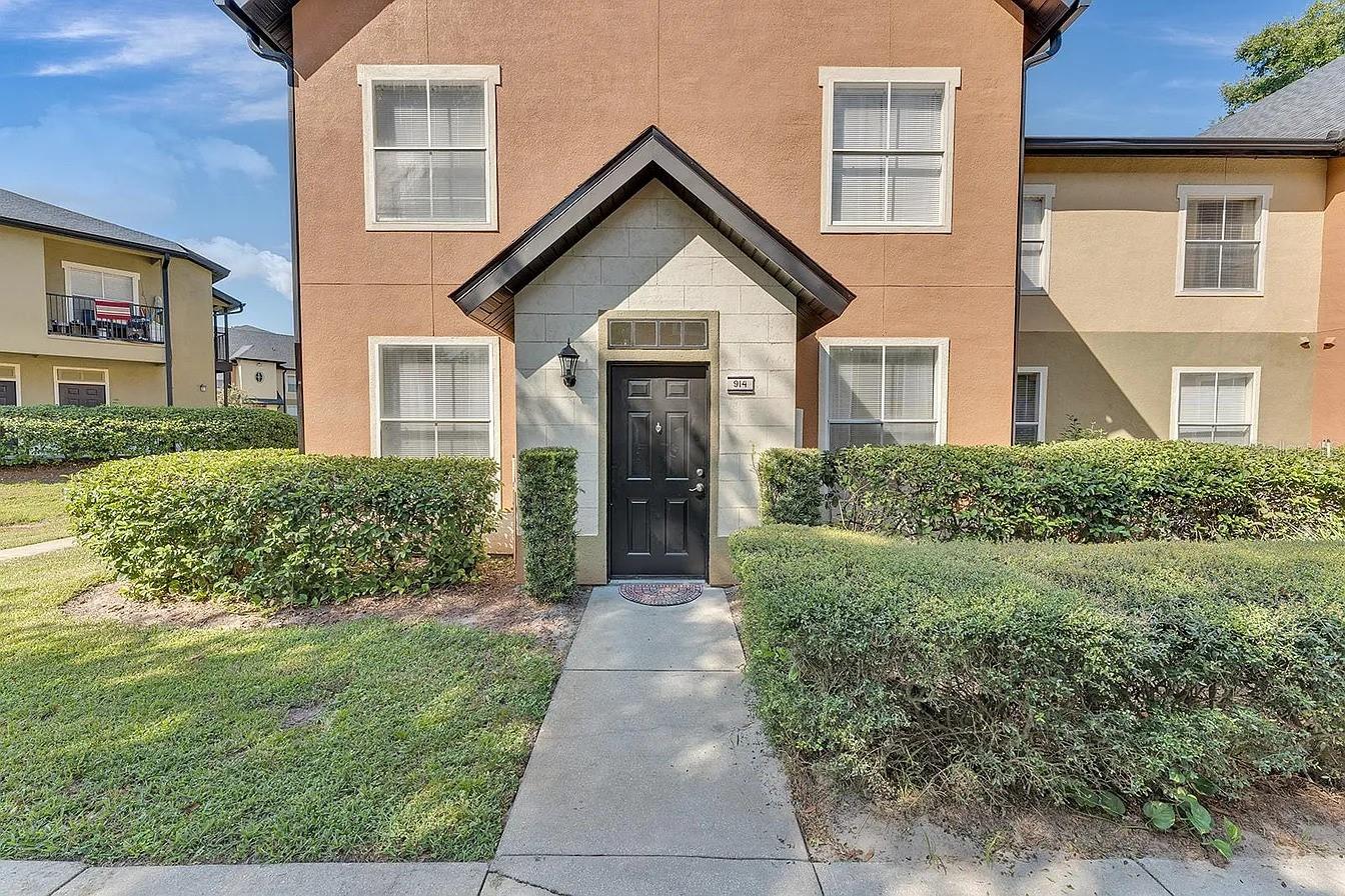 Image 3 of 18 For 6017 Westgate Drive 914