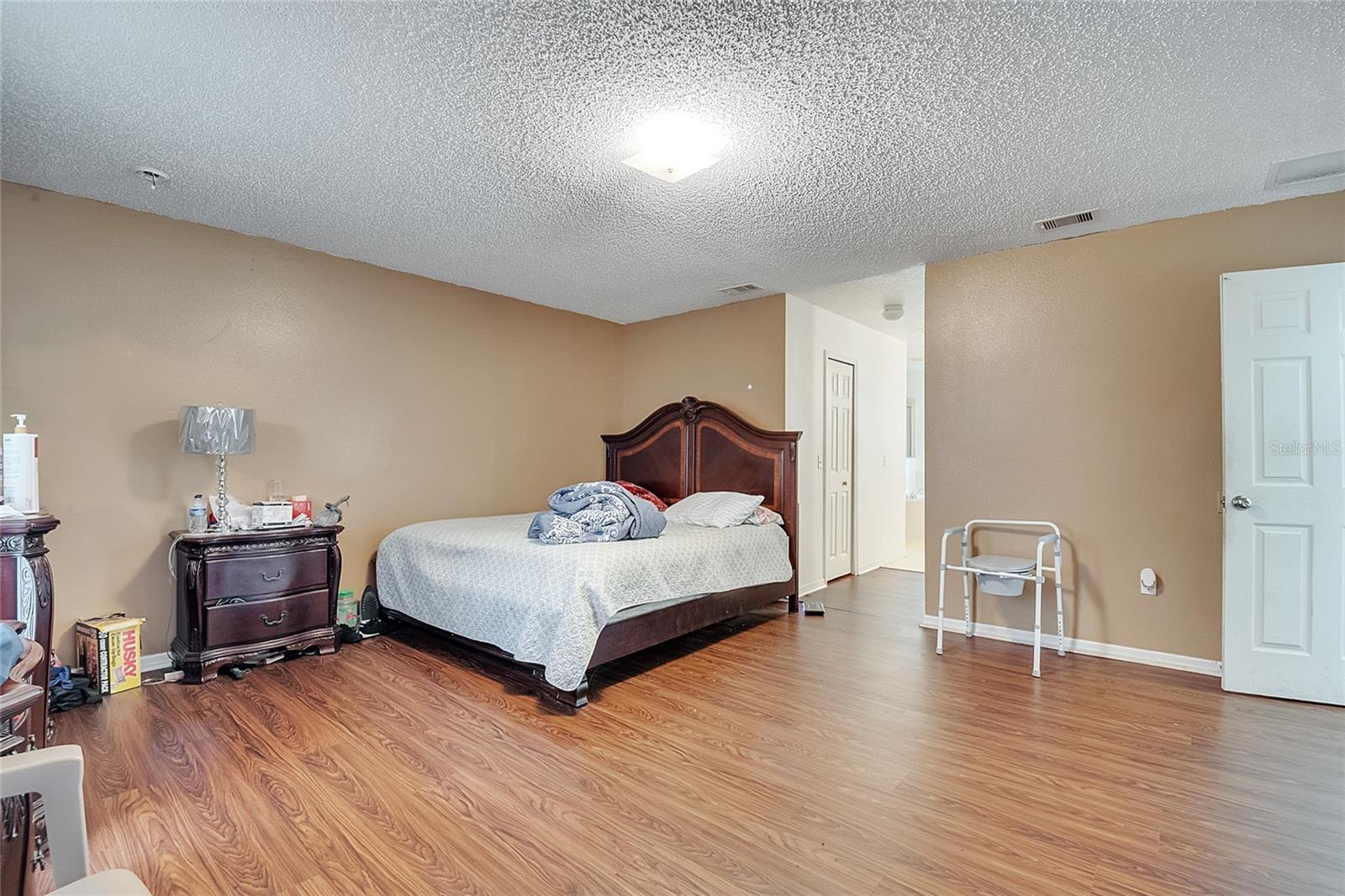 Image 9 of 11 For 563 Bristol Circle