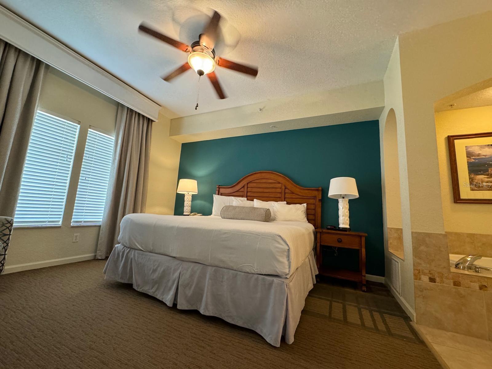 Image 12 of 26 For 8125 Resort Village Drive 51006