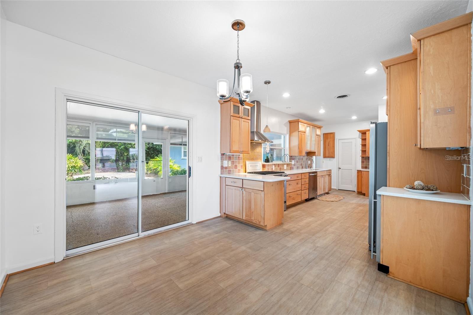 Image 11 of 56 For 401 Whitcomb Boulevard