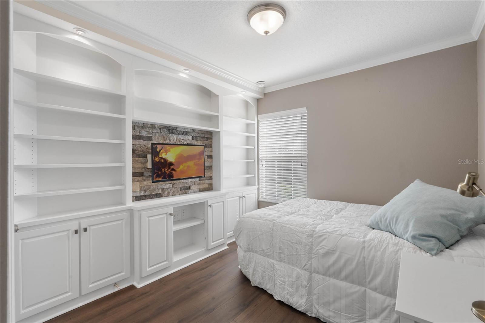 Image 18 of 37 For 7321 Brightland Street