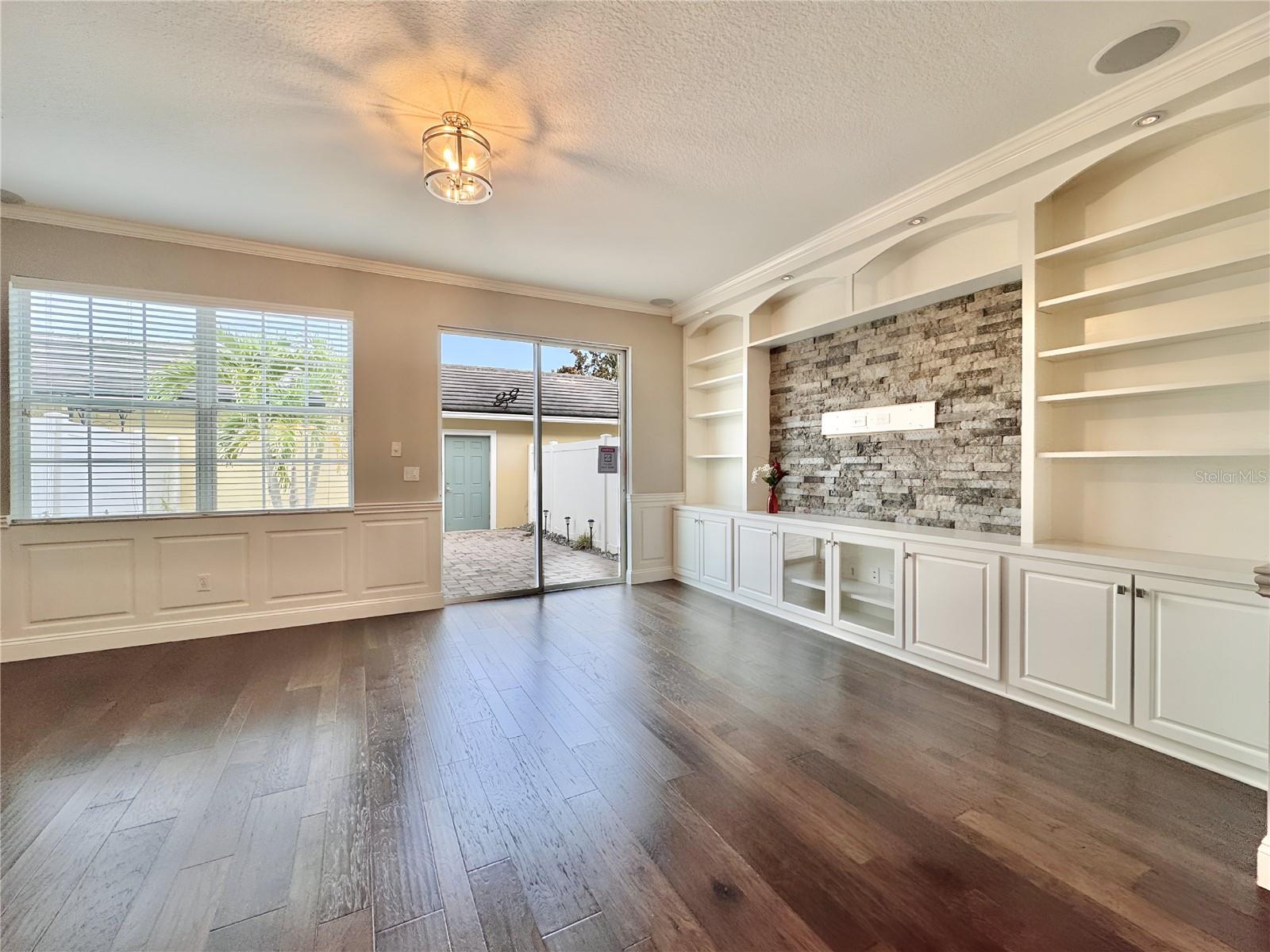 Image 2 of 37 For 7321 Brightland Street