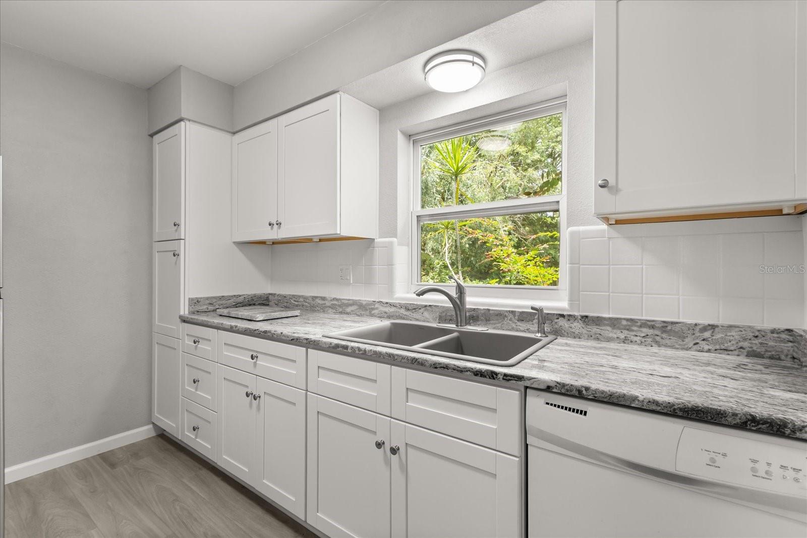 Image 5 of 20 For 811 Briercliff Drive