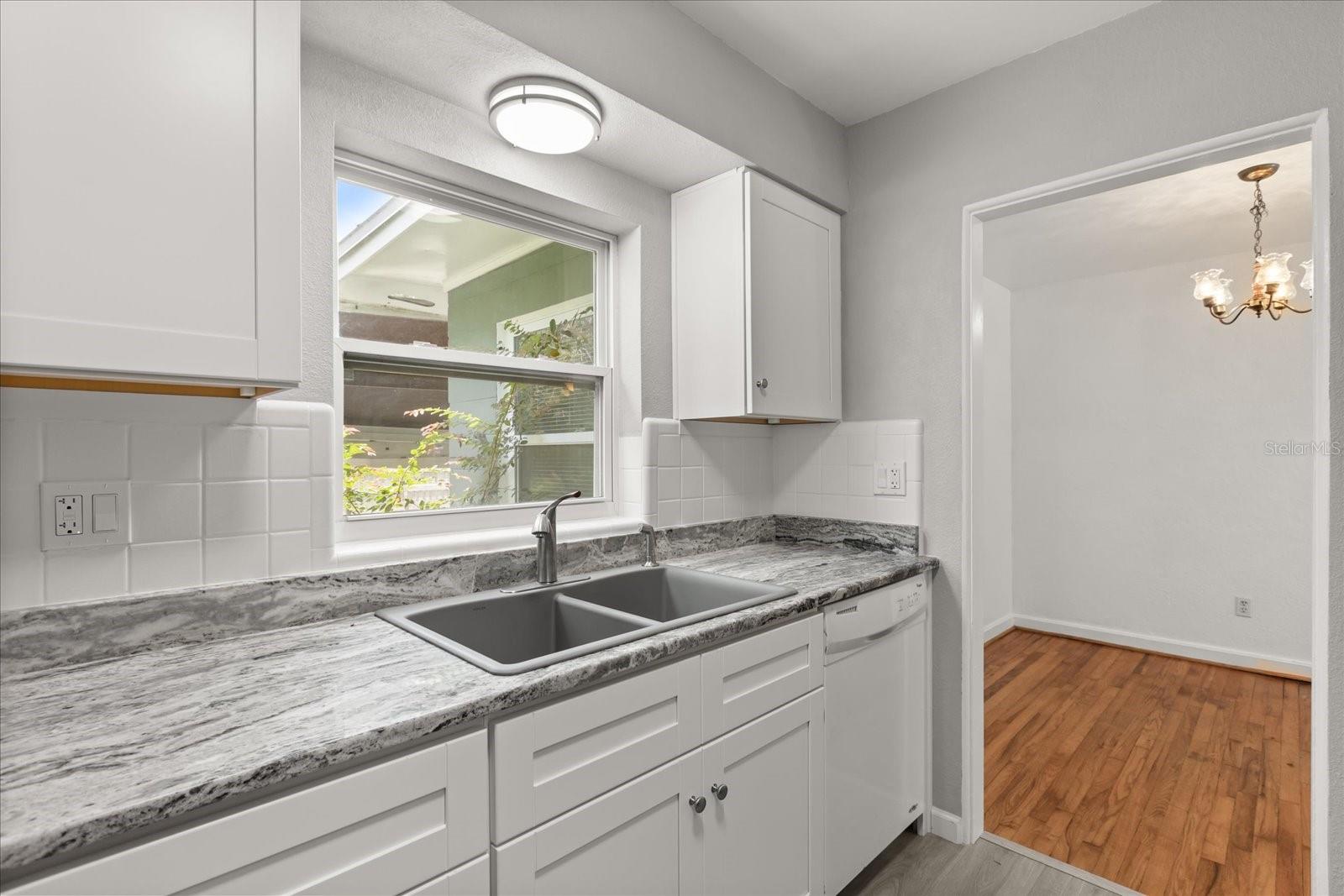 Image 6 of 20 For 811 Briercliff Drive