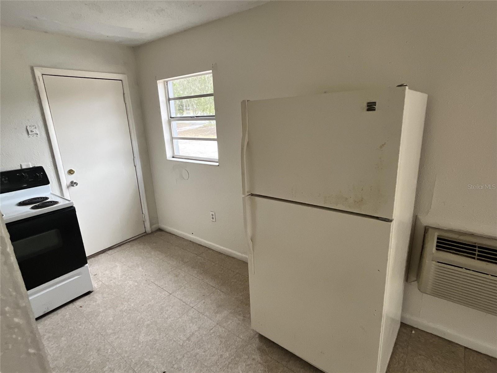 Image 10 of 12 For 505 Kilgore Street