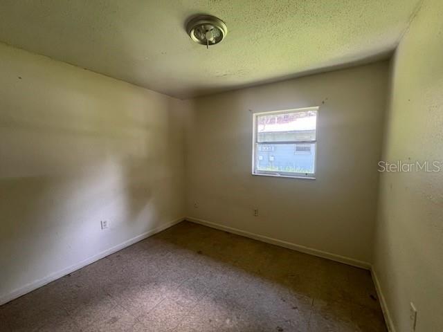 Image 7 of 12 For 505 Kilgore Street