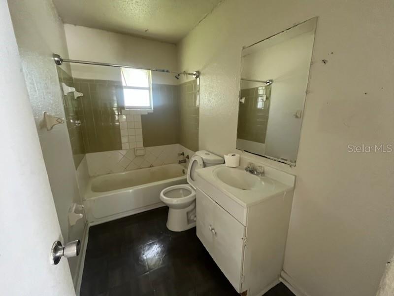 Image 8 of 12 For 505 Kilgore Street