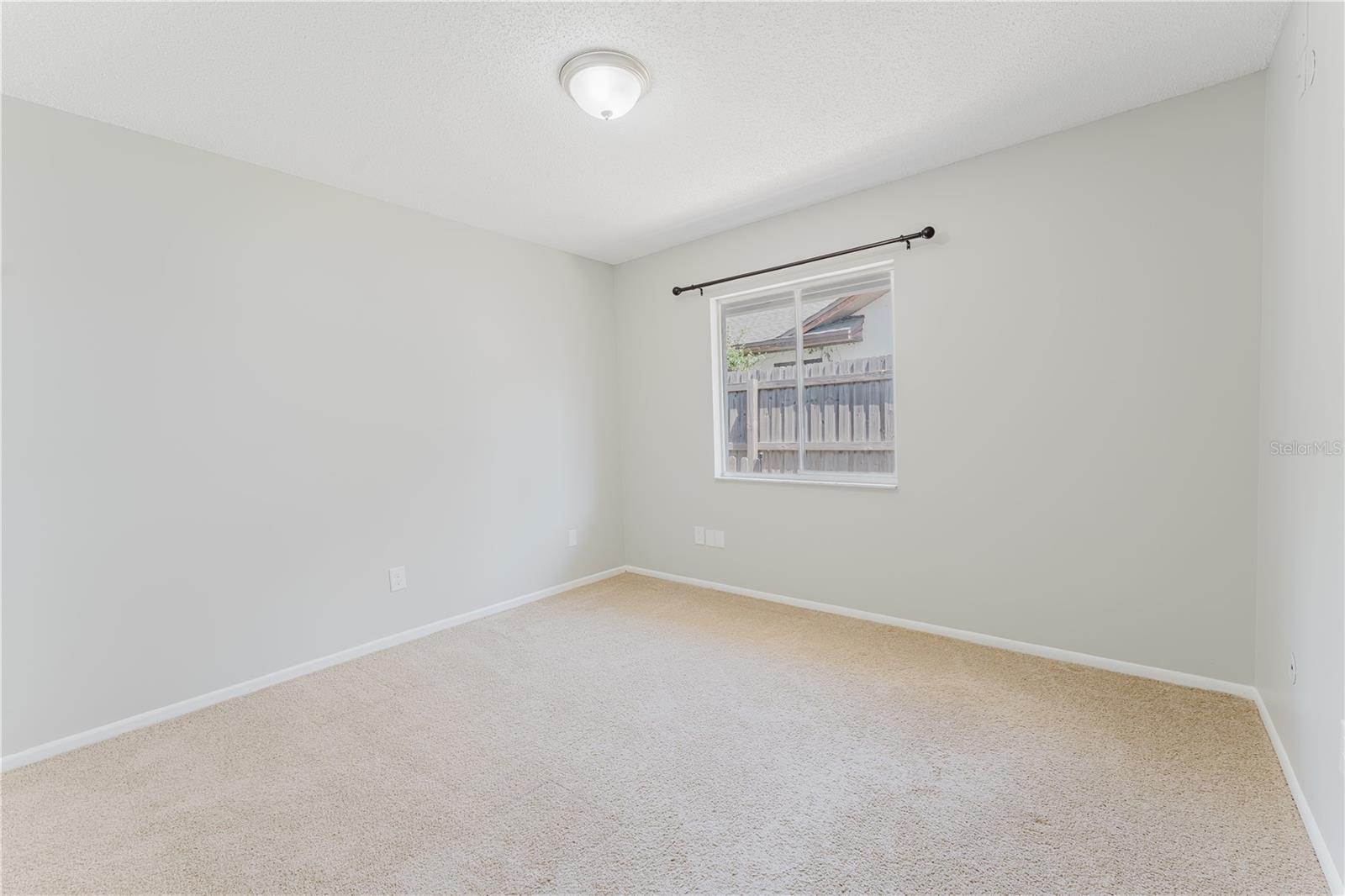 Image 19 of 41 For 225 Twelve League Circle