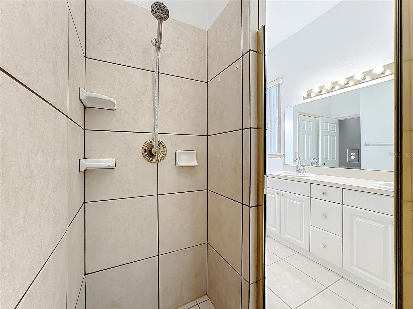 Image 41 of 71 For 2264 Red Gate Road