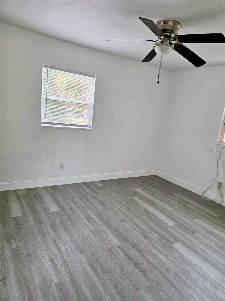Image 11 of 16 For 509 Robbins Avenue A