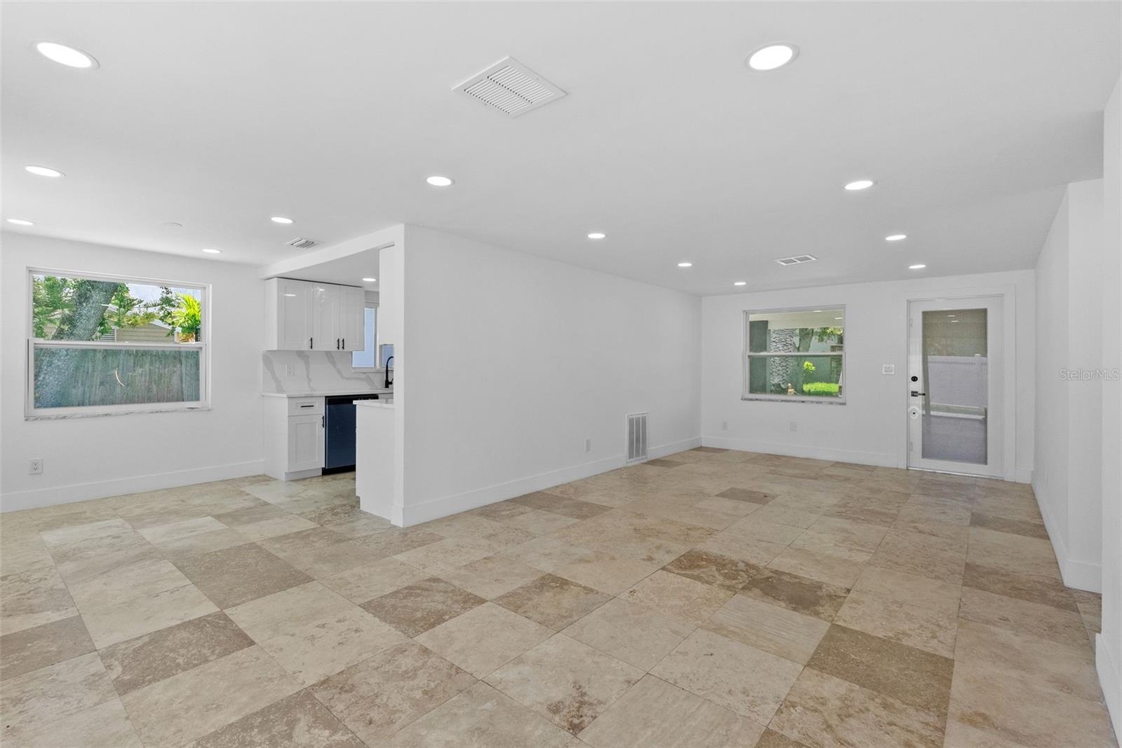 Image 4 of 26 For 1601 Pennsylvania Avenue Ne