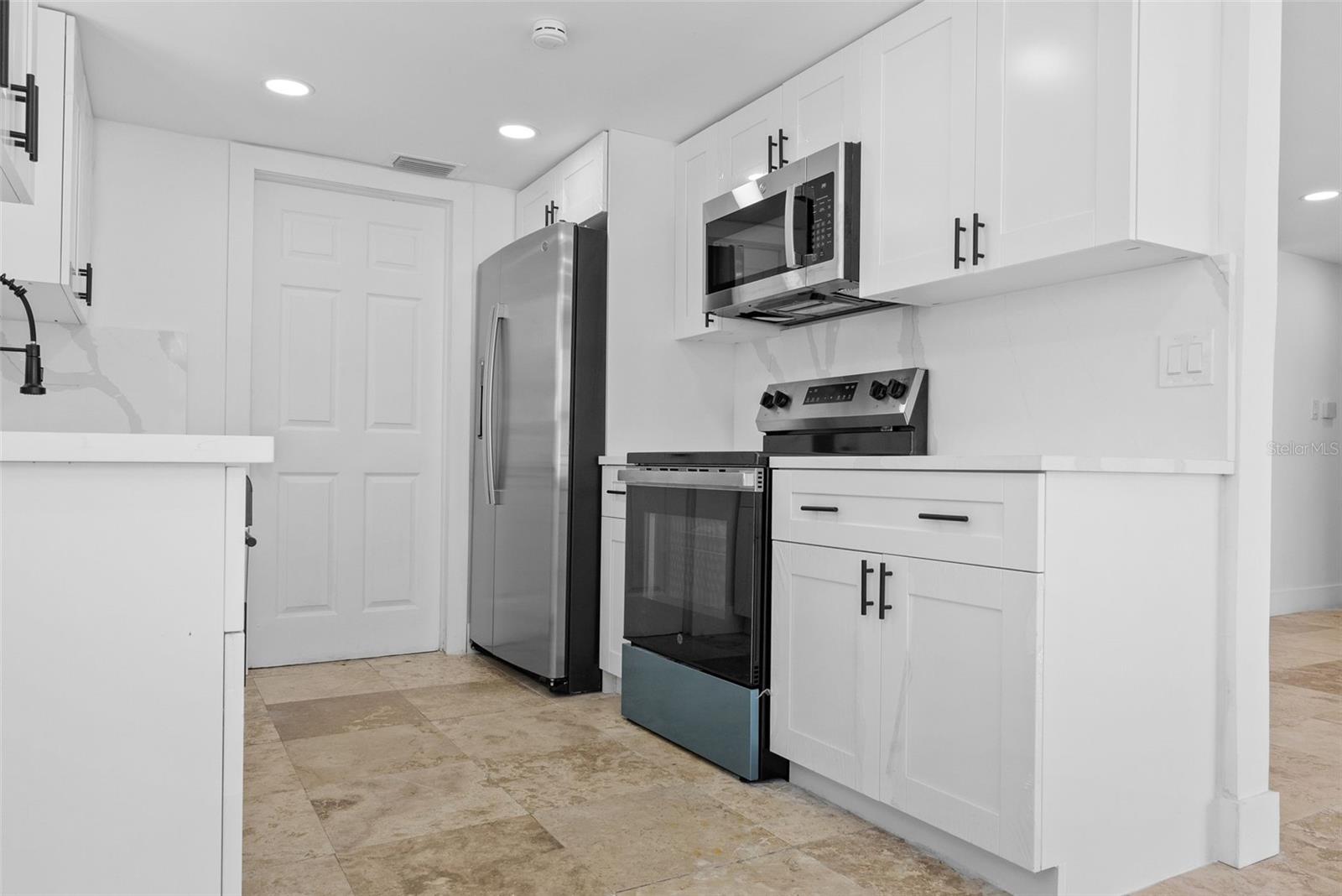 Image 6 of 26 For 1601 Pennsylvania Avenue Ne