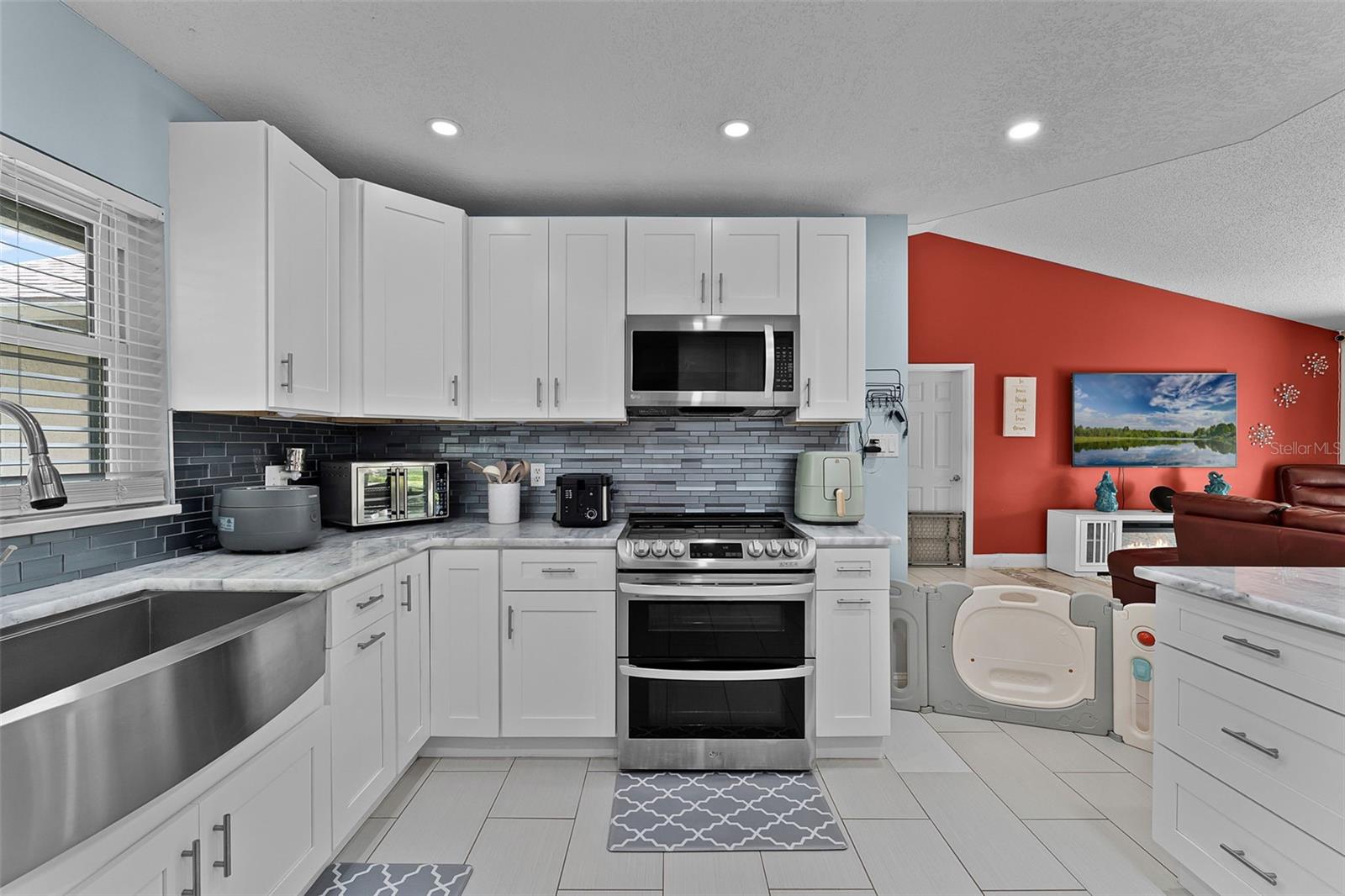 Image 12 of 37 For 904 Wesson Drive