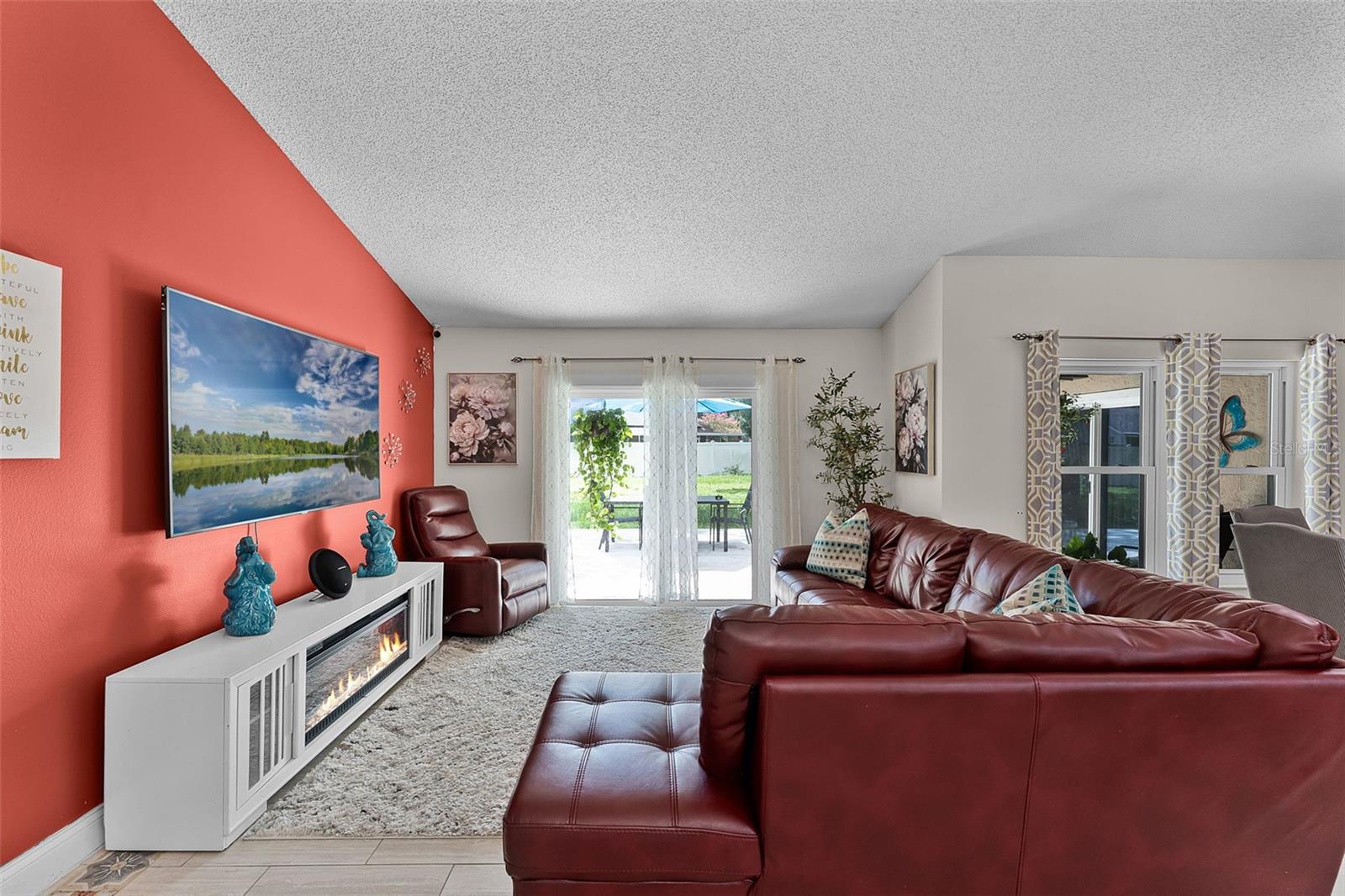 Image 4 of 37 For 904 Wesson Drive