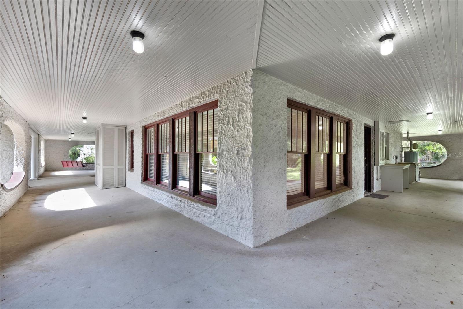 Image 14 of 43 For 211 Cassady Street