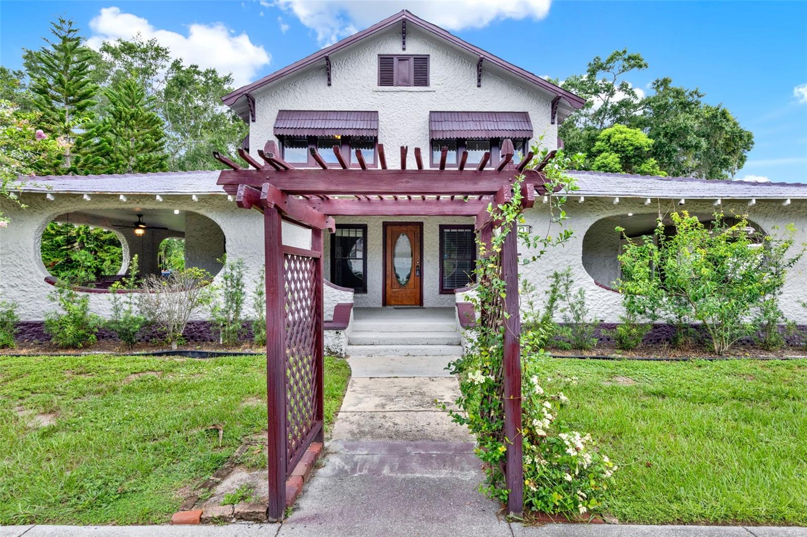 Image 2 of 43 For 211 Cassady Street