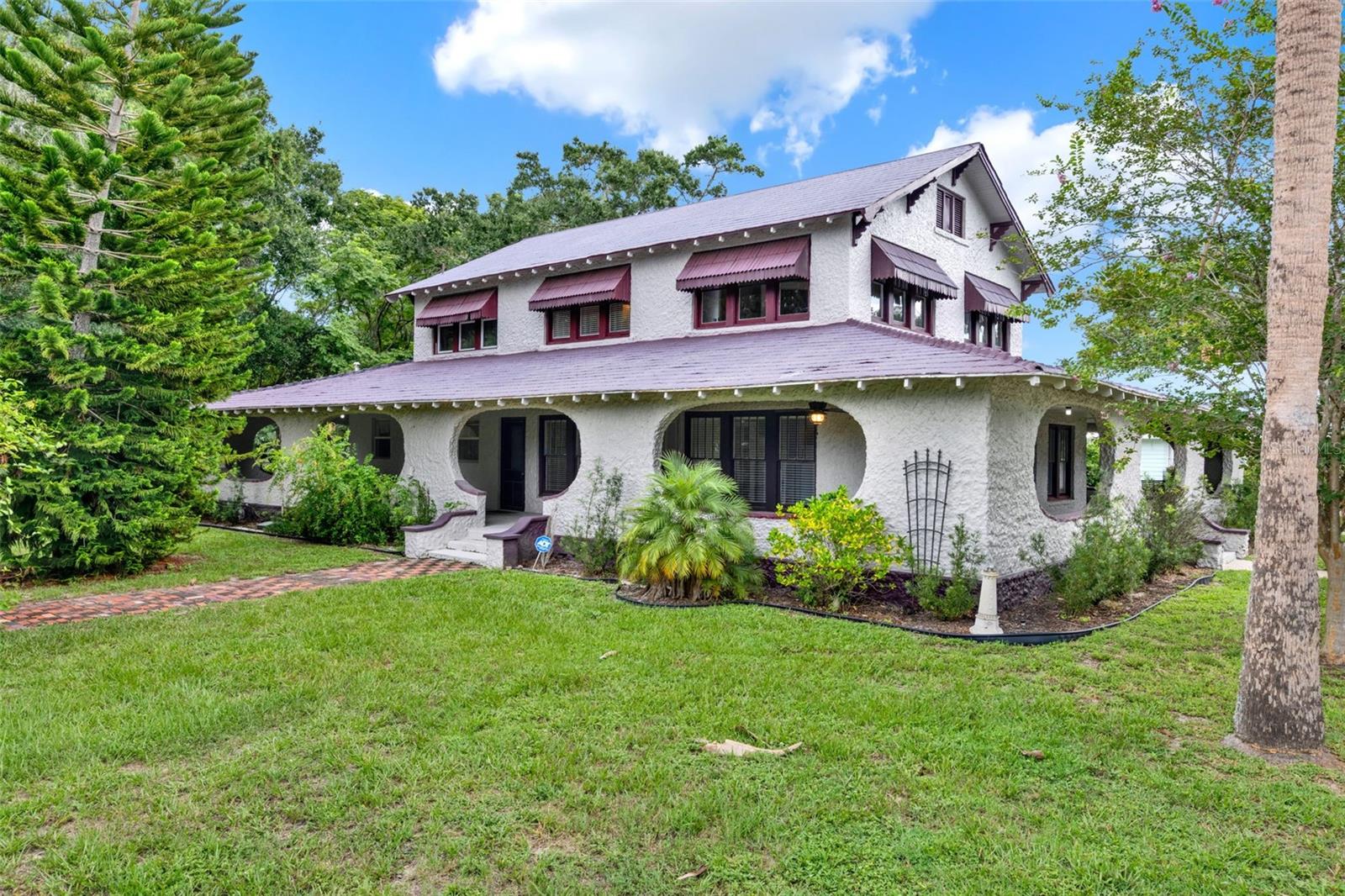 Image 3 of 43 For 211 Cassady Street