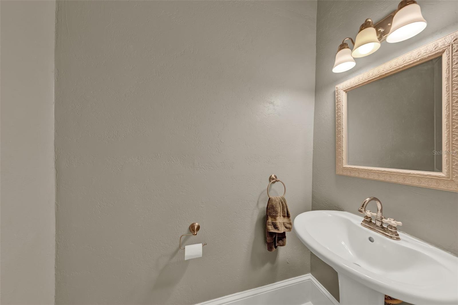 Image 39 of 43 For 211 Cassady Street